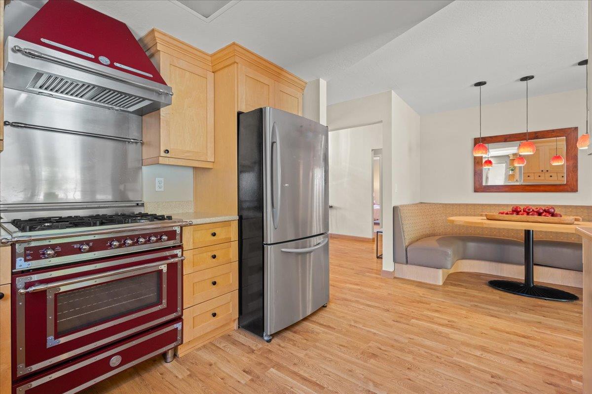 661 Prospect Heights