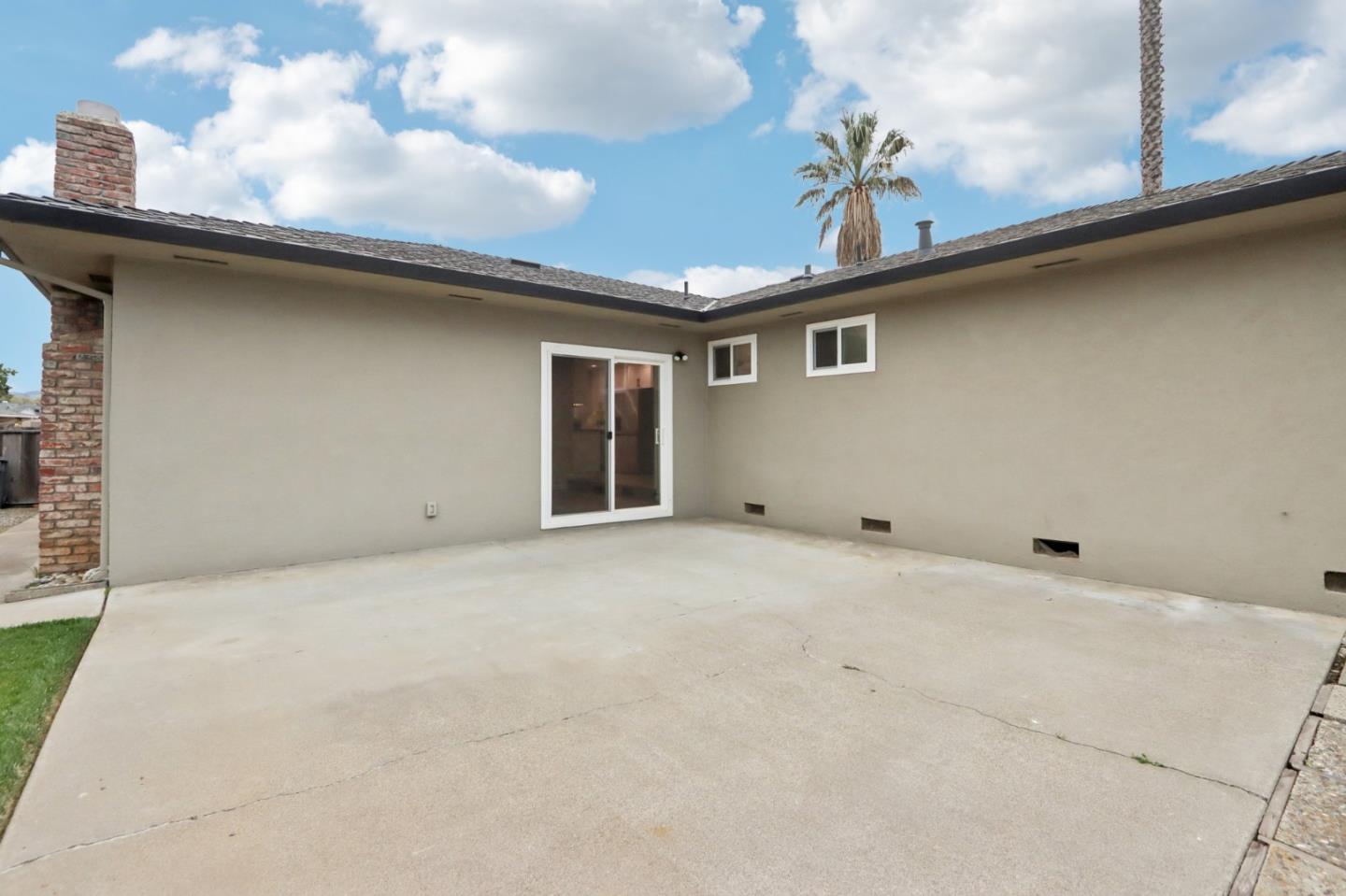 8411 Diane CT