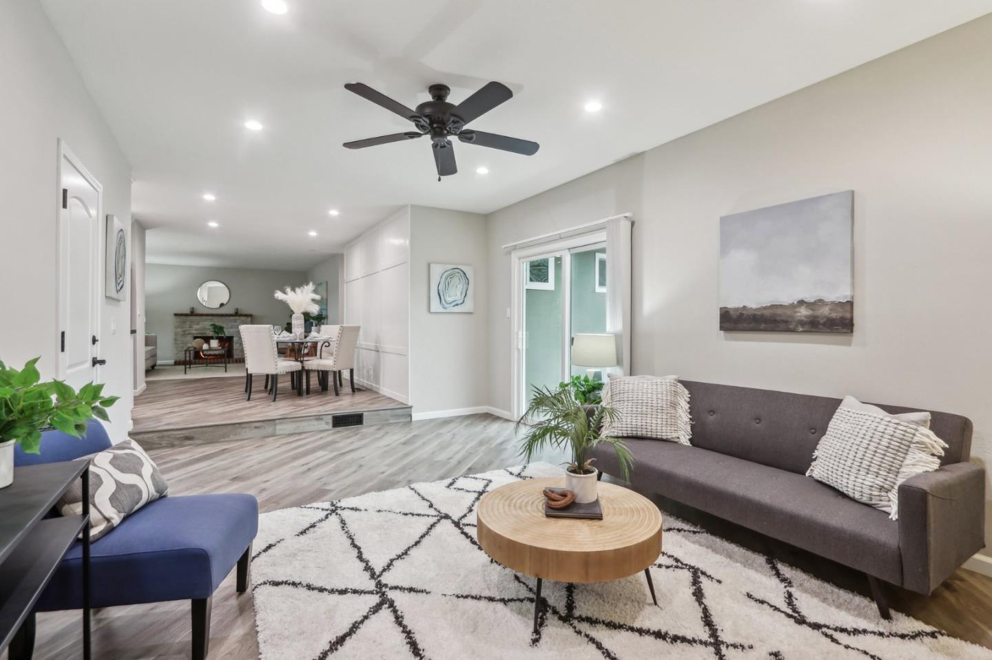 8411 Diane CT