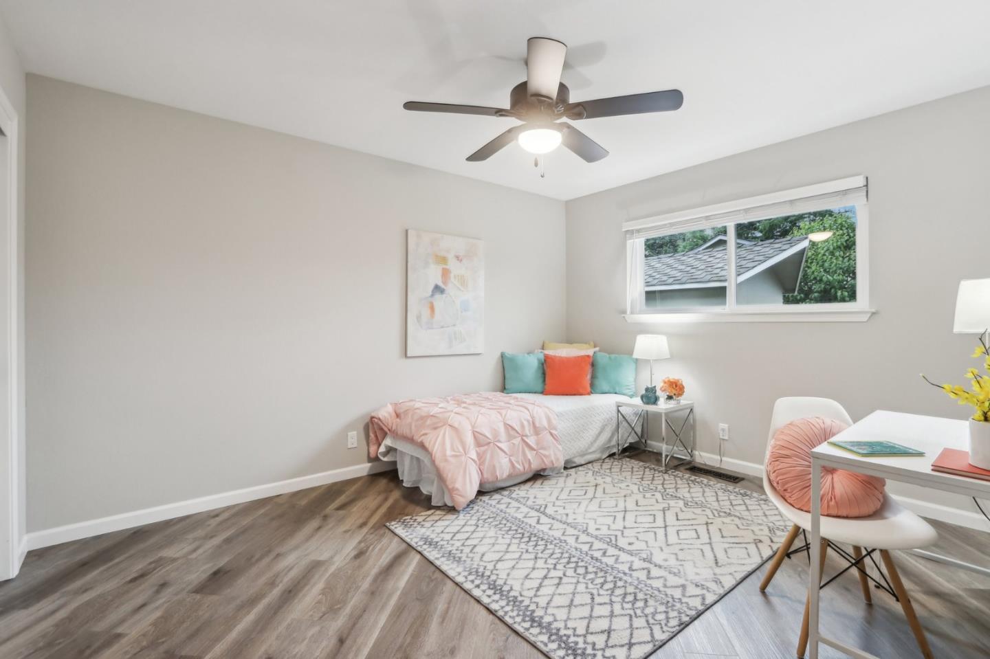 8411 Diane CT