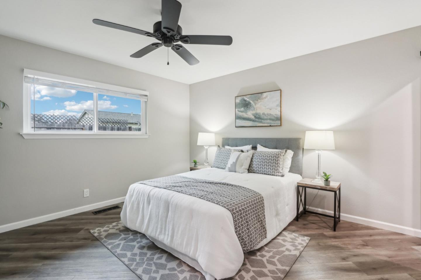 8411 Diane CT