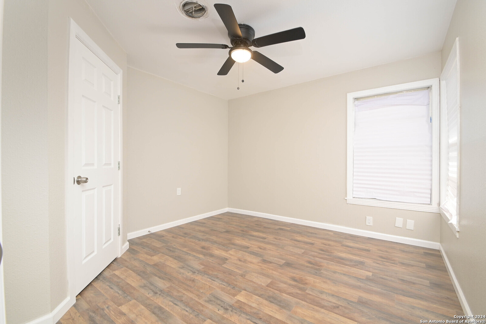 403 PICKWELL DR