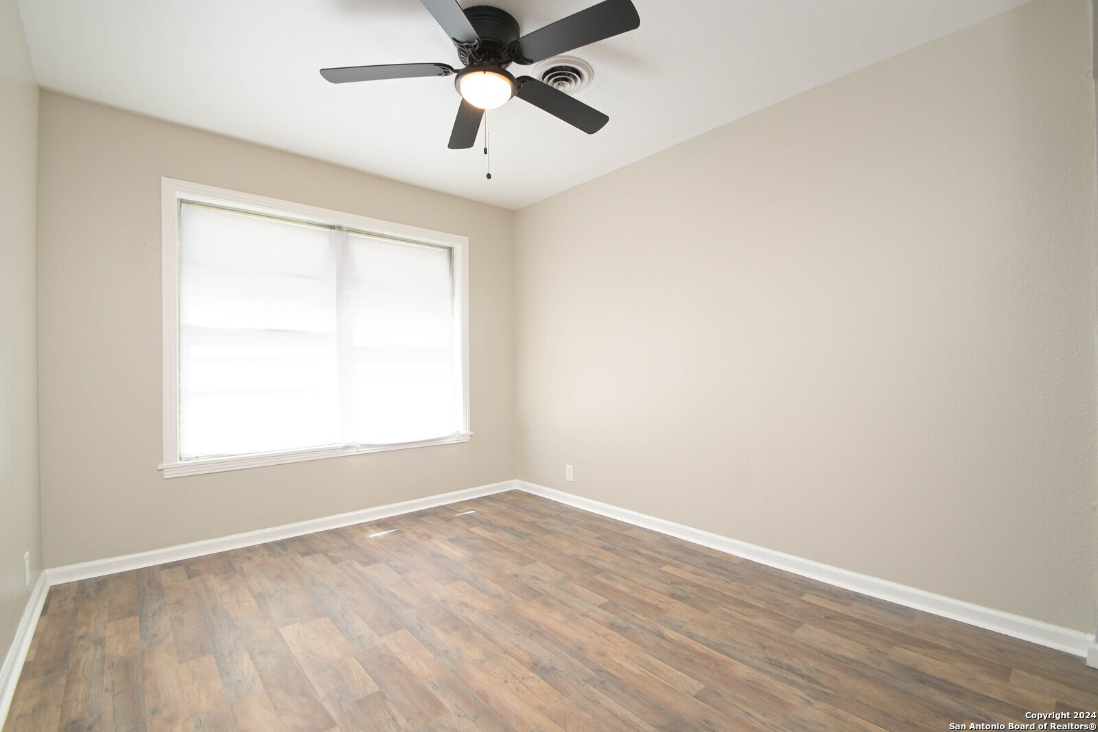 403 PICKWELL DR