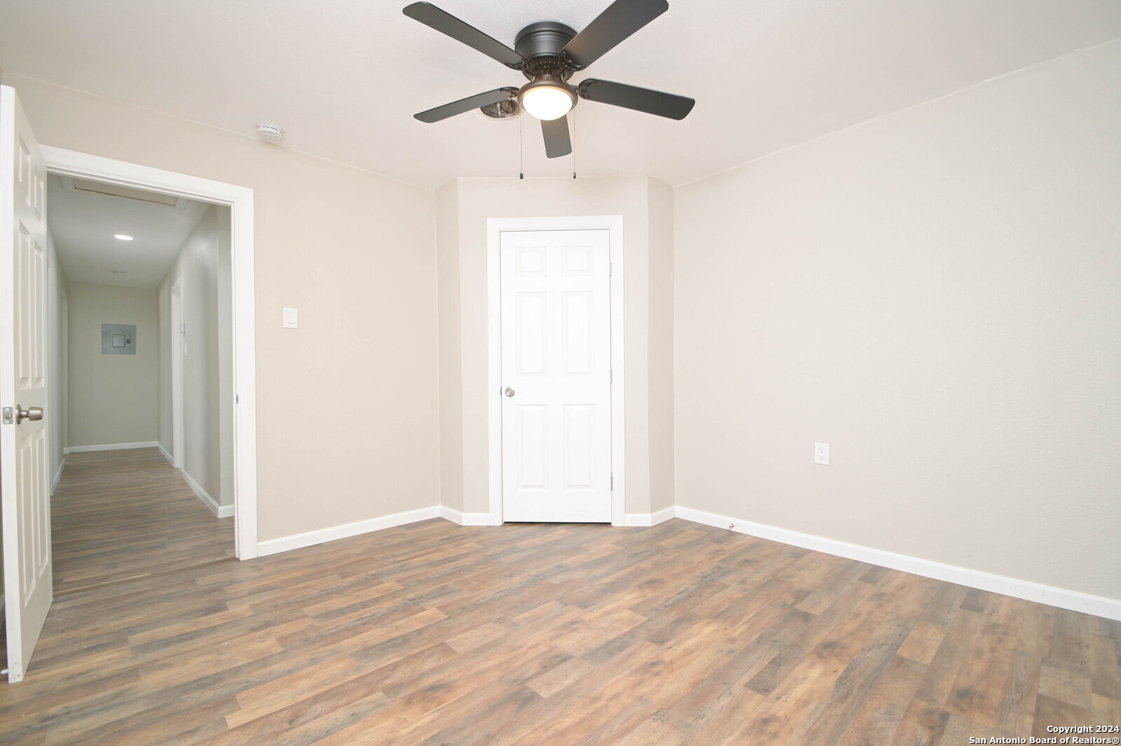 403 PICKWELL DR