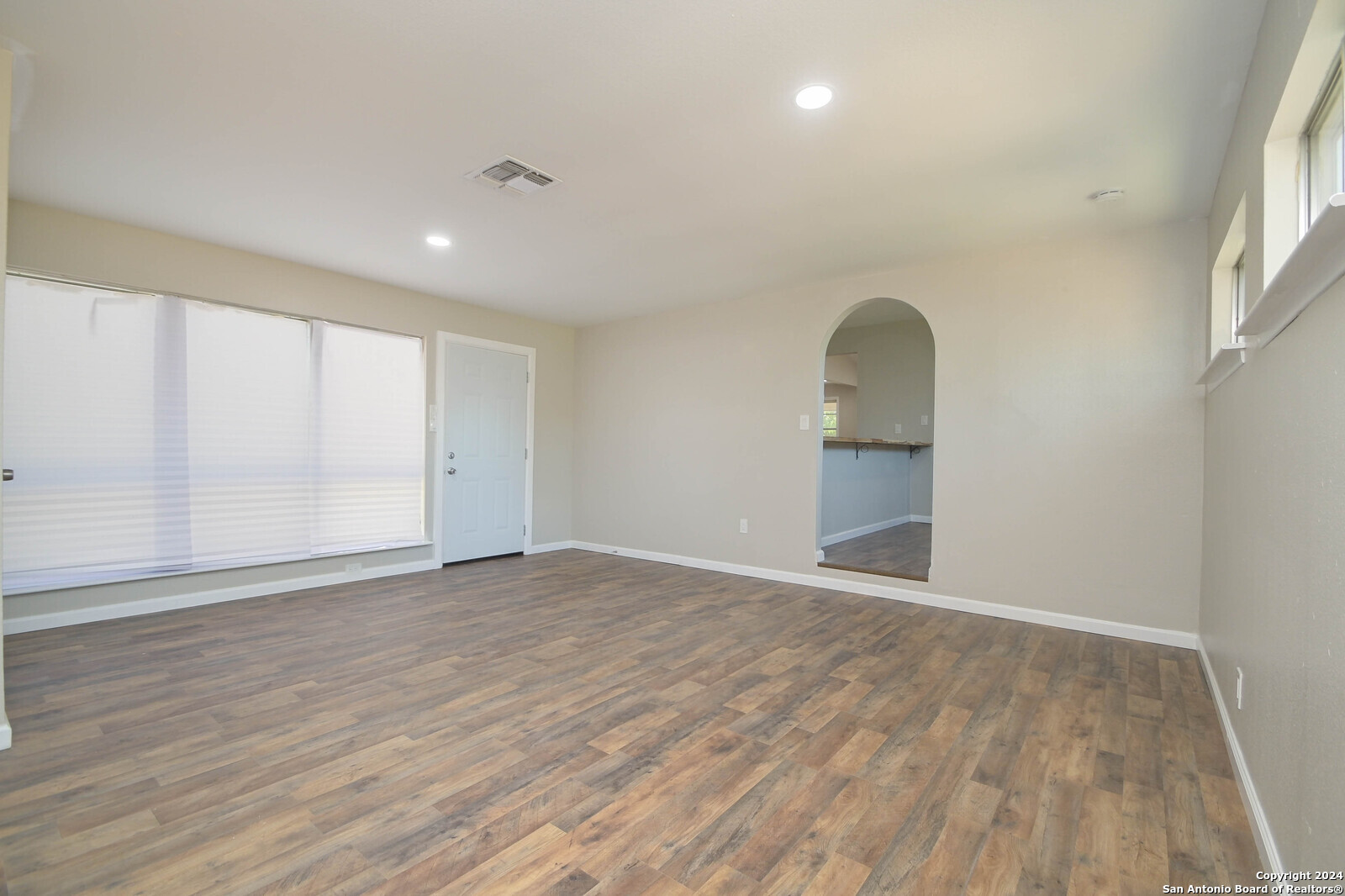 403 PICKWELL DR