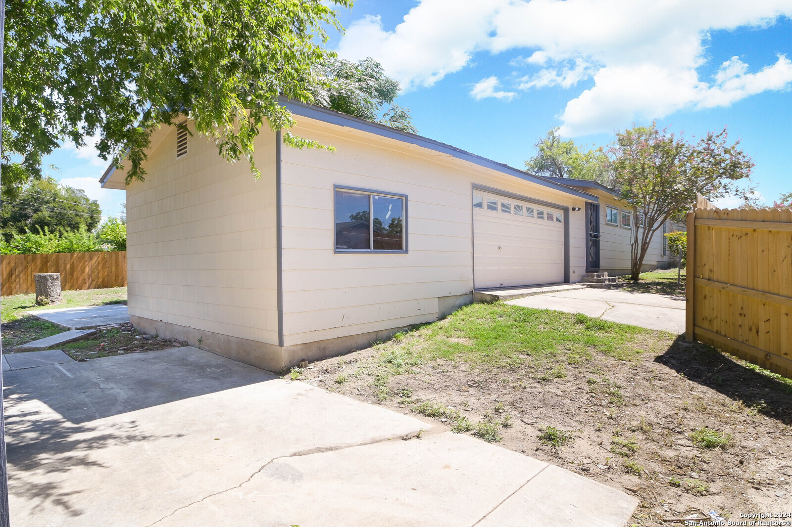 403 PICKWELL DR