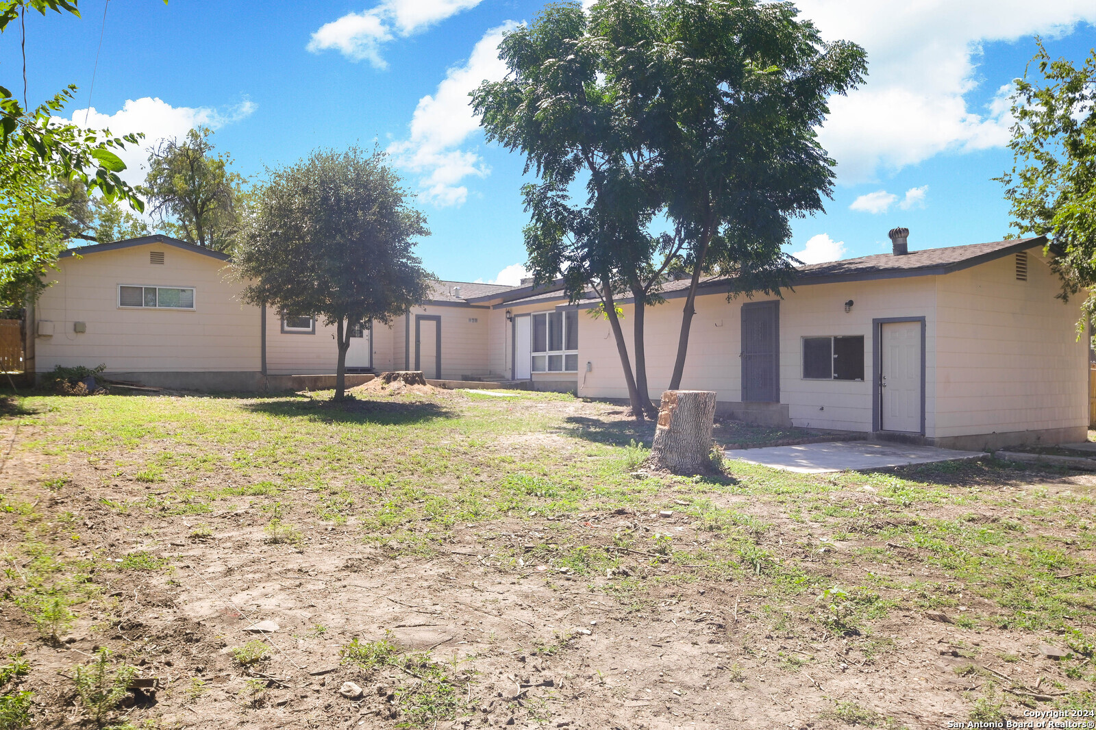 403 PICKWELL DR