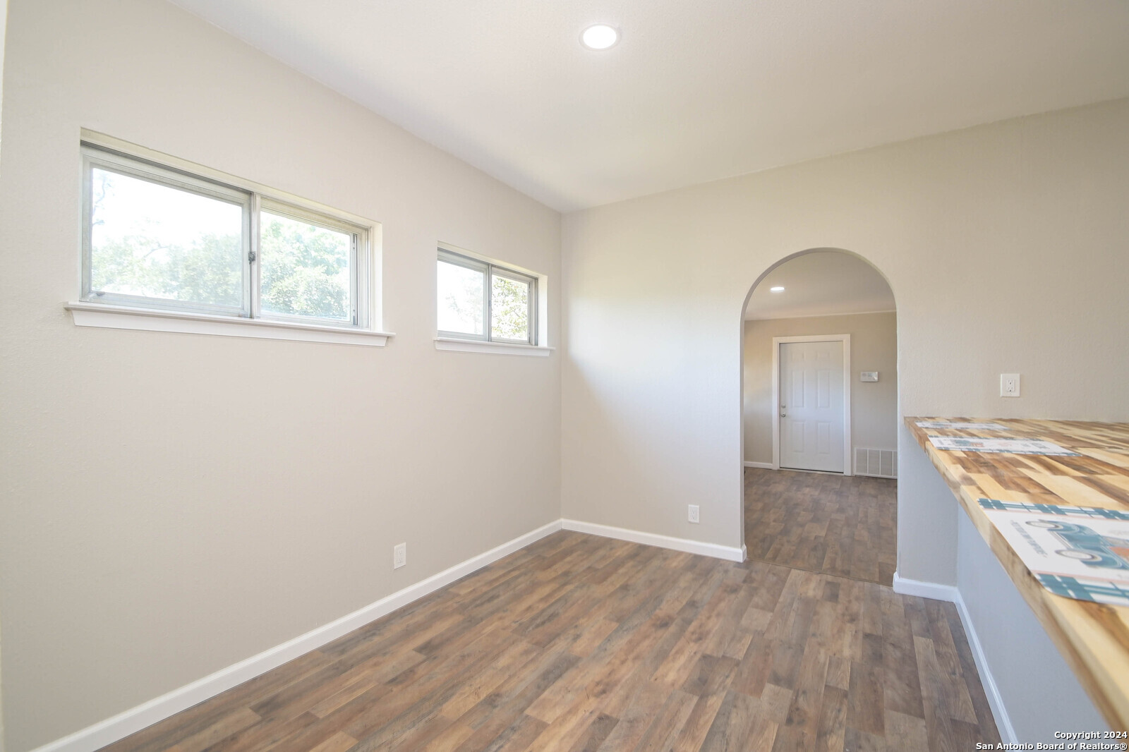 403 PICKWELL DR
