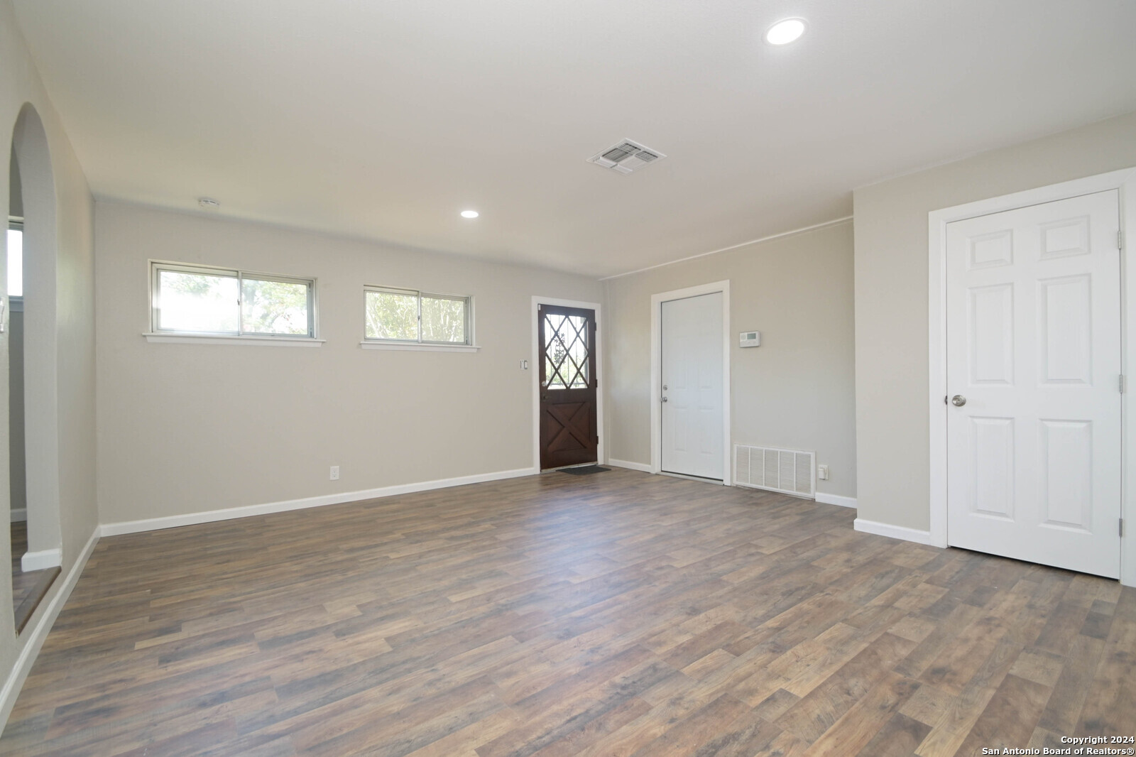 403 PICKWELL DR