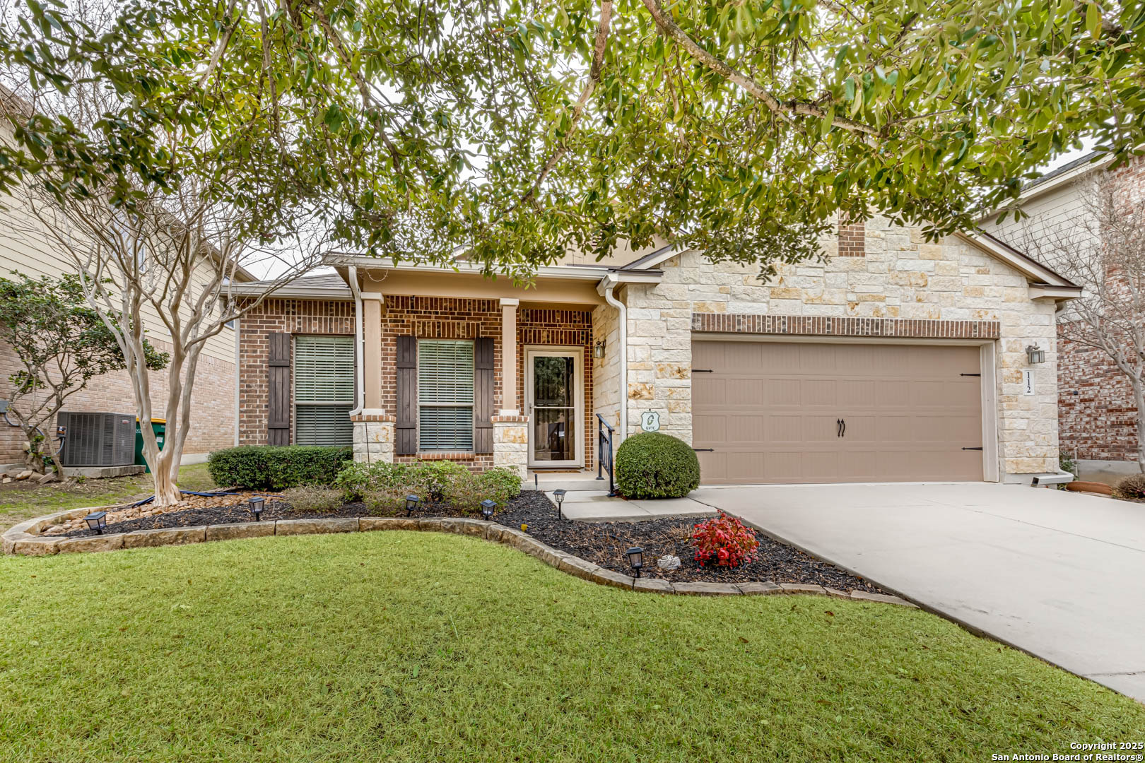 112 KASSEL DR