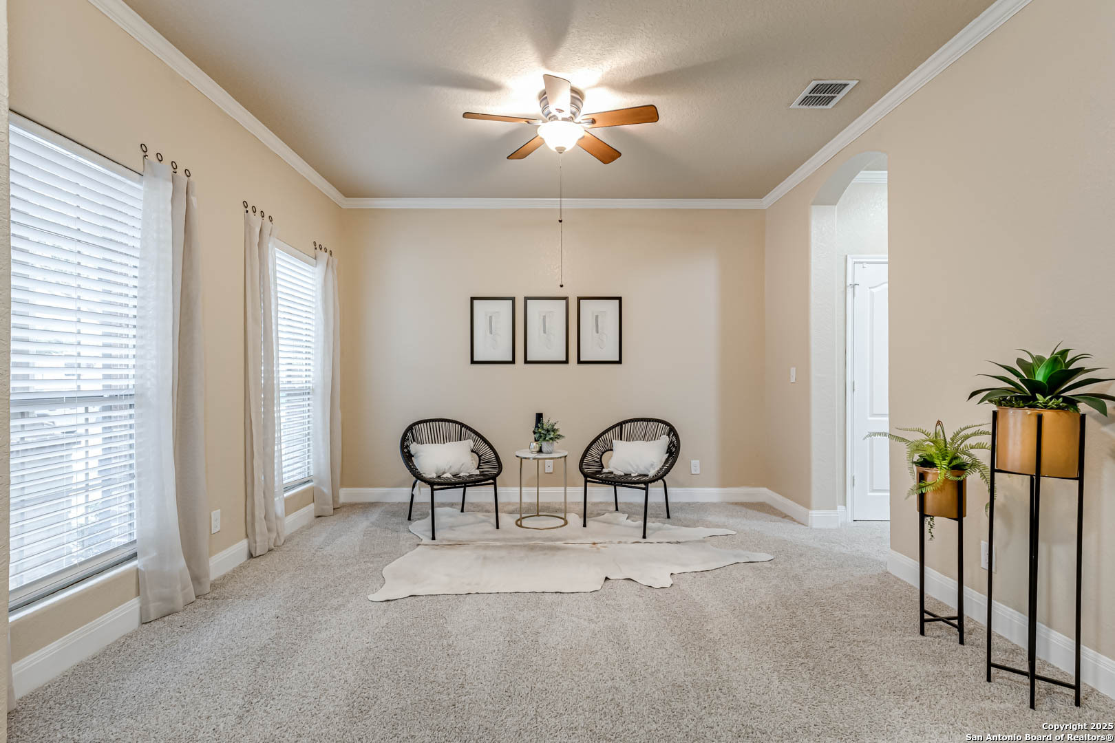 112 KASSEL DR