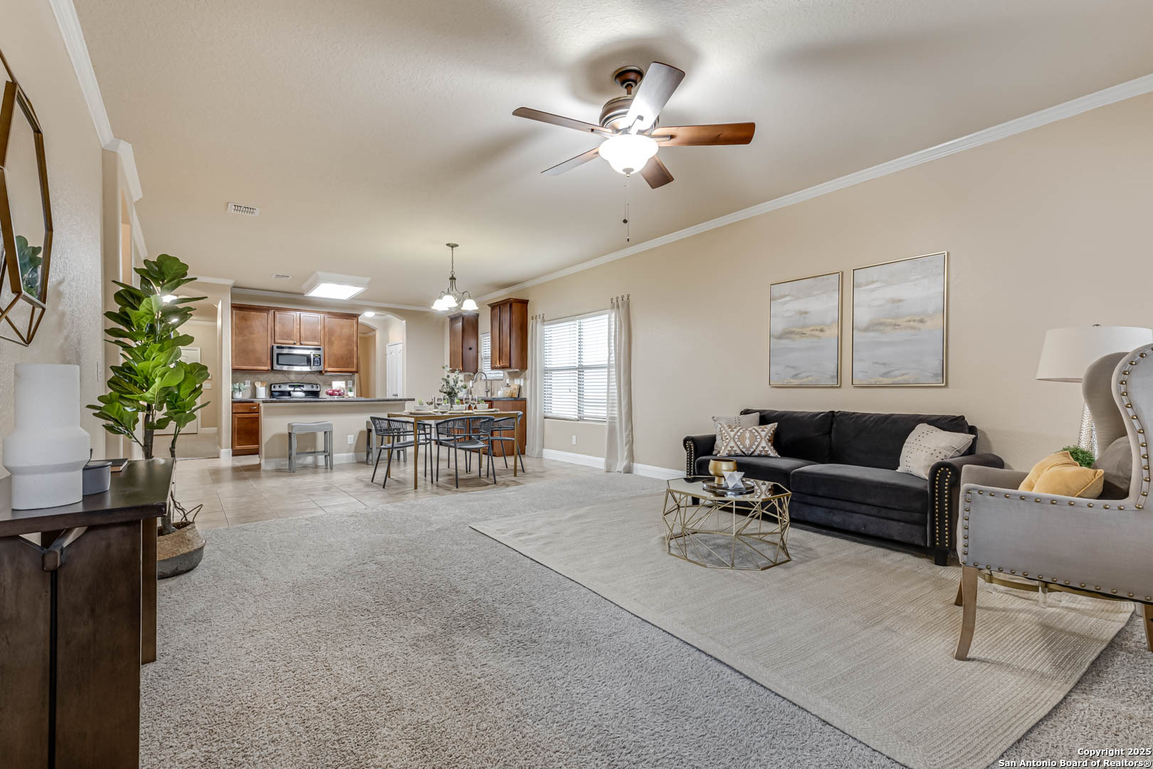 112 KASSEL DR