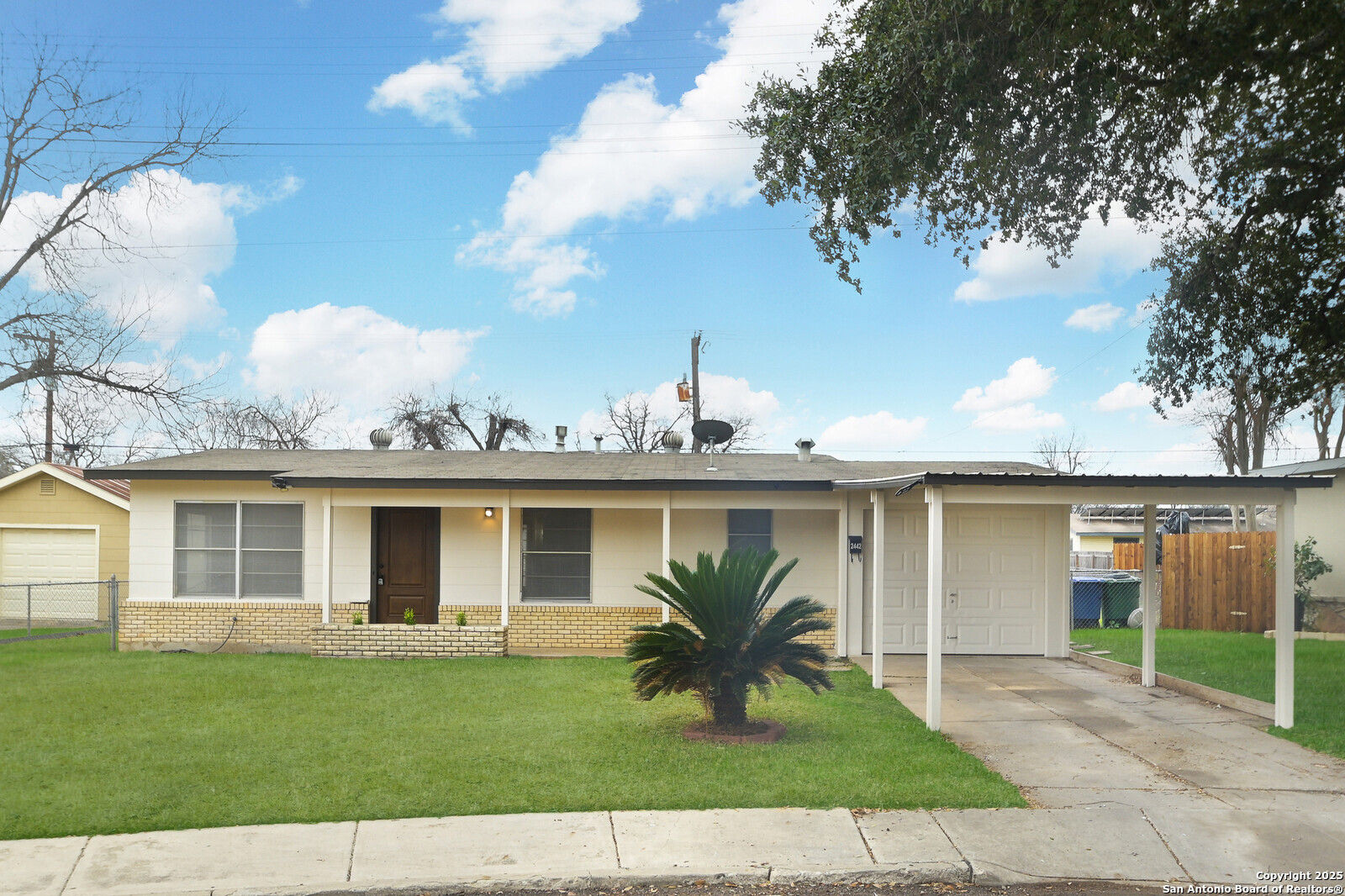 2442 ELAND DR