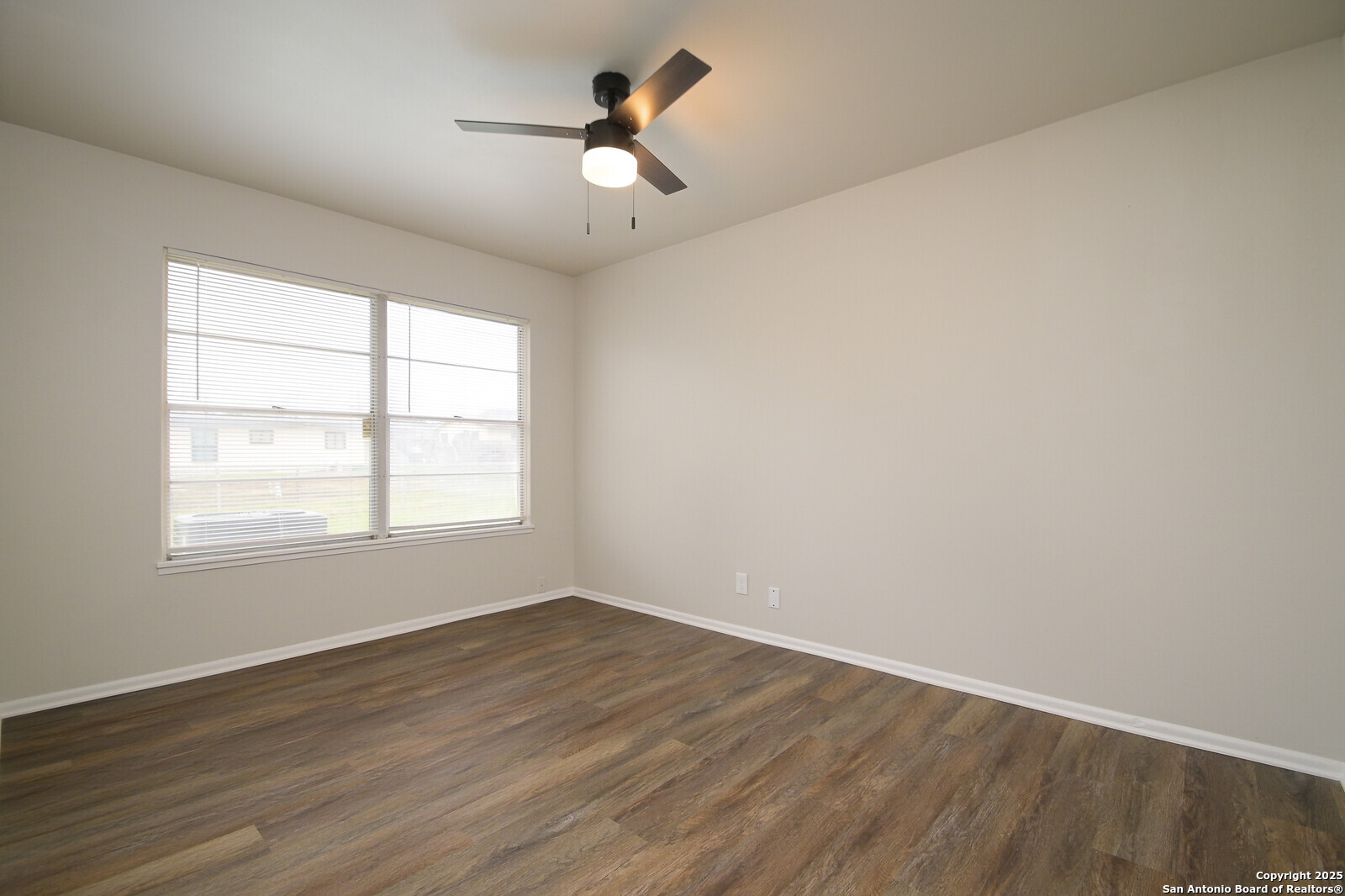 2442 ELAND DR