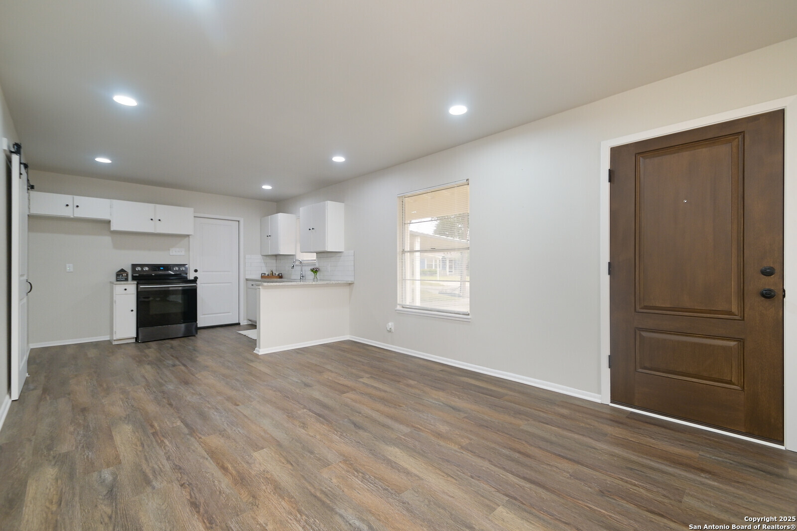2442 ELAND DR