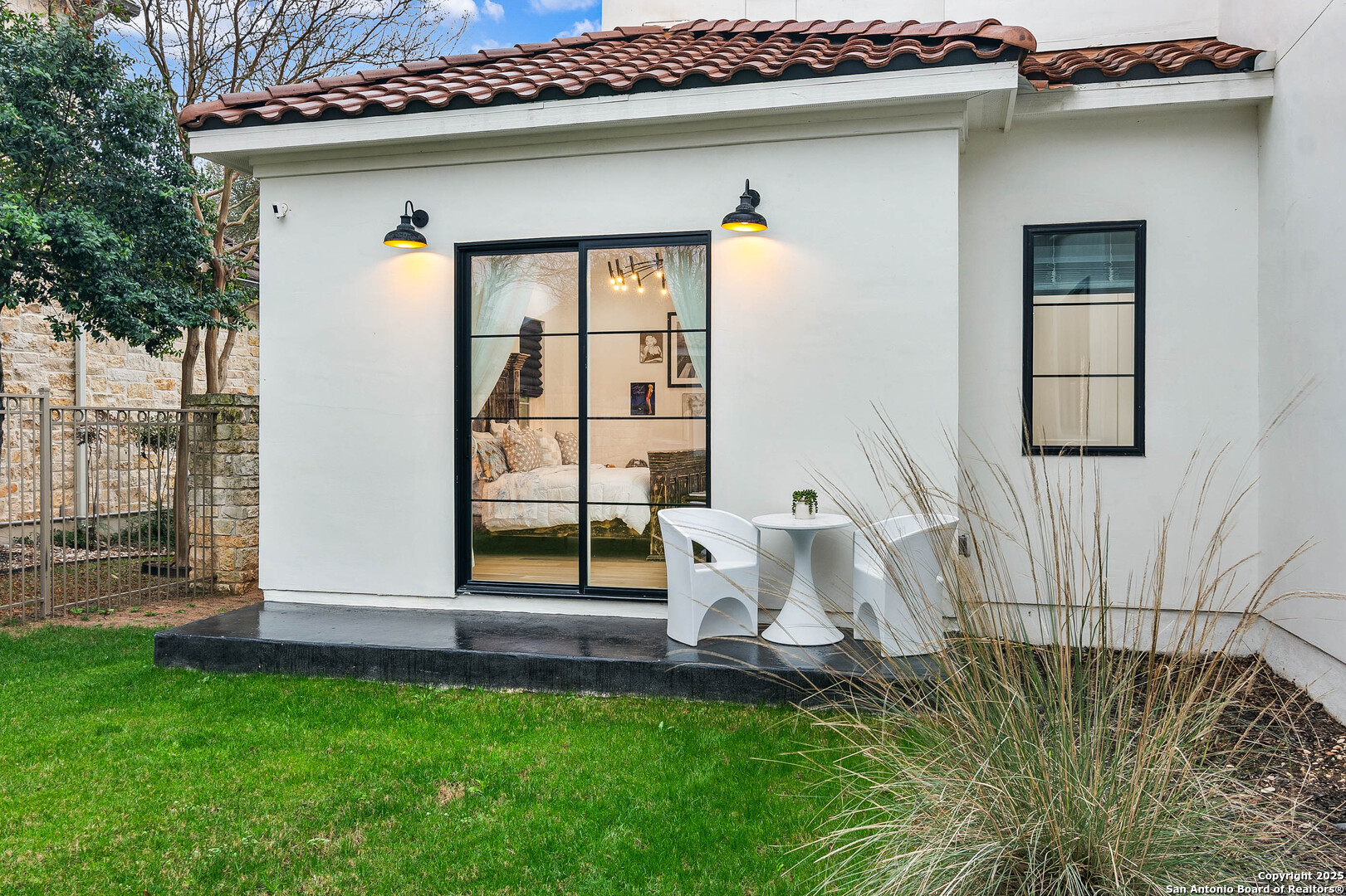 17 GRANTHAM GLN
