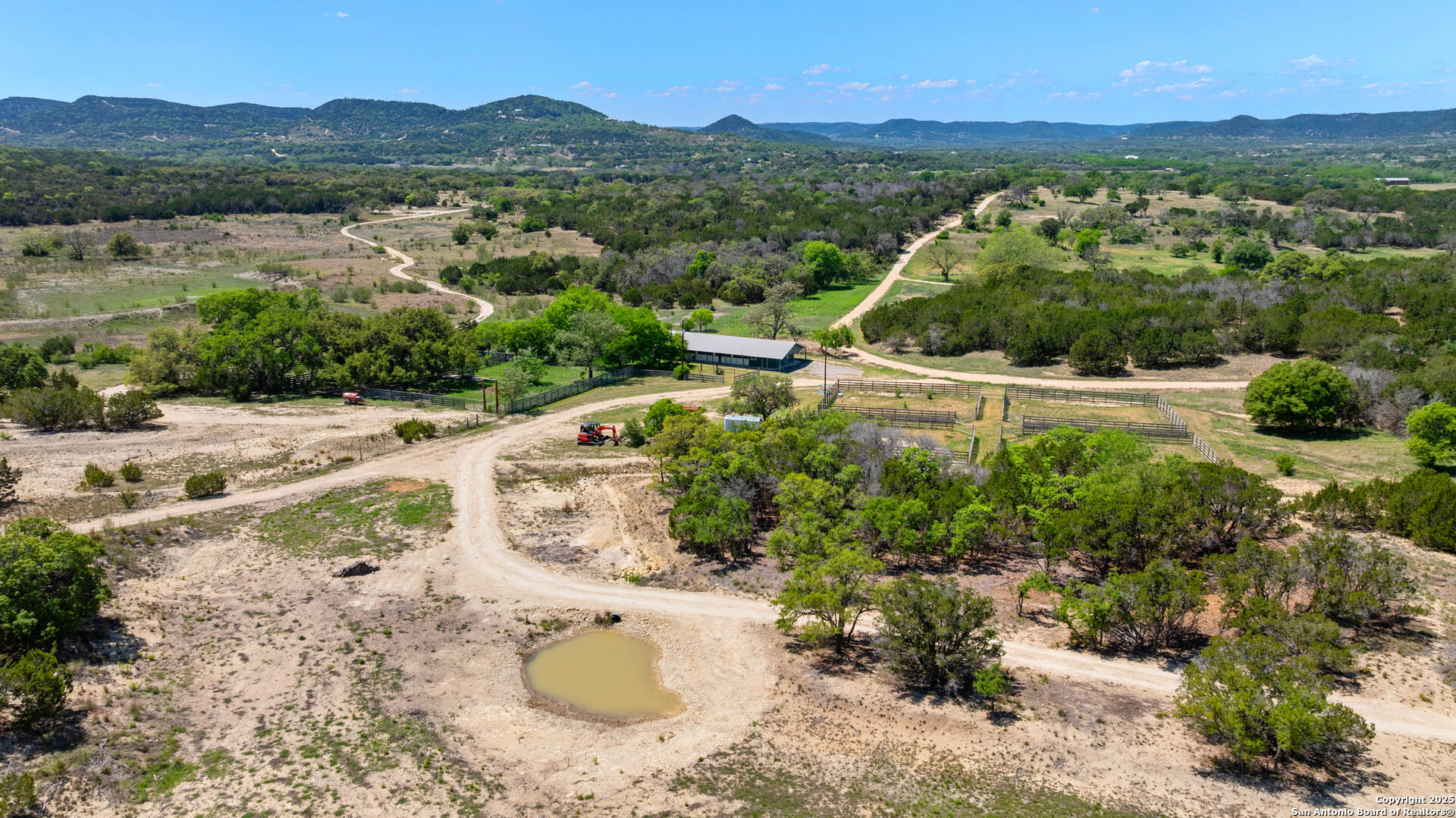 728 Upper Moffett