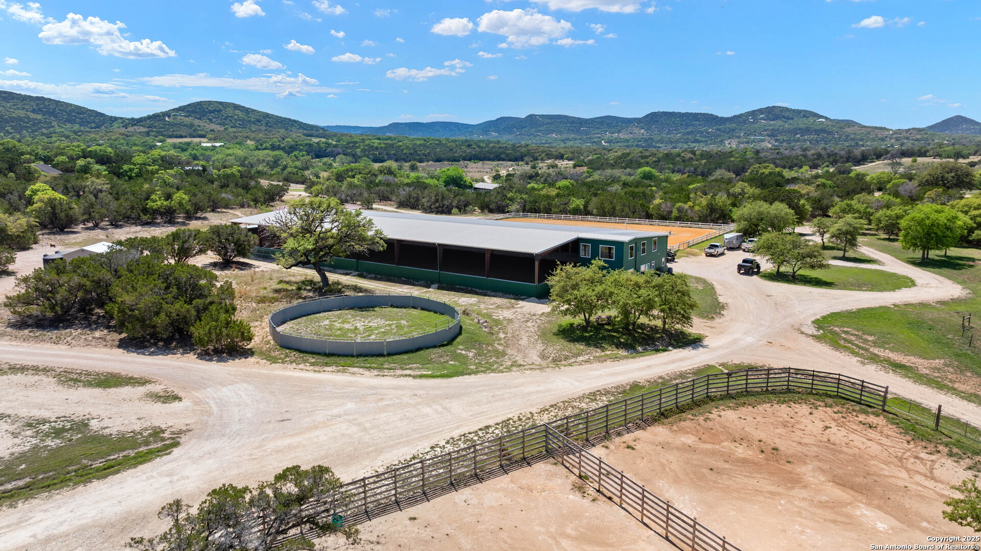 728 Upper Moffett