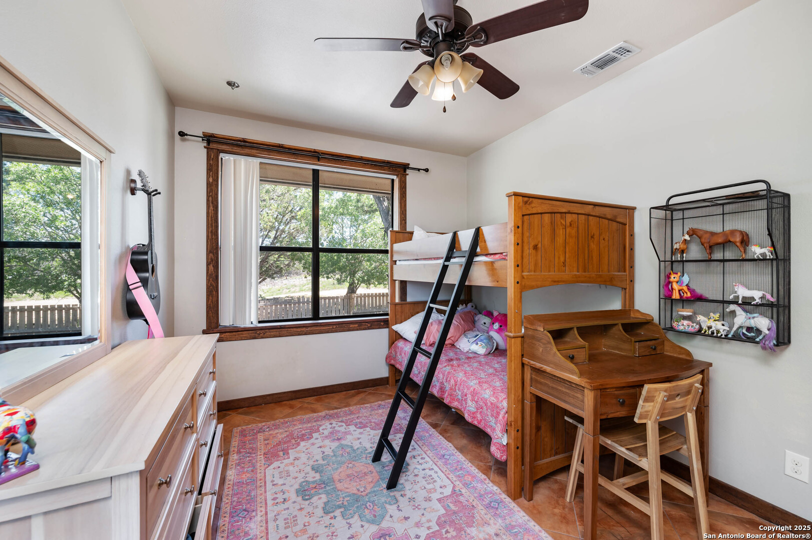 728 Upper Moffett
