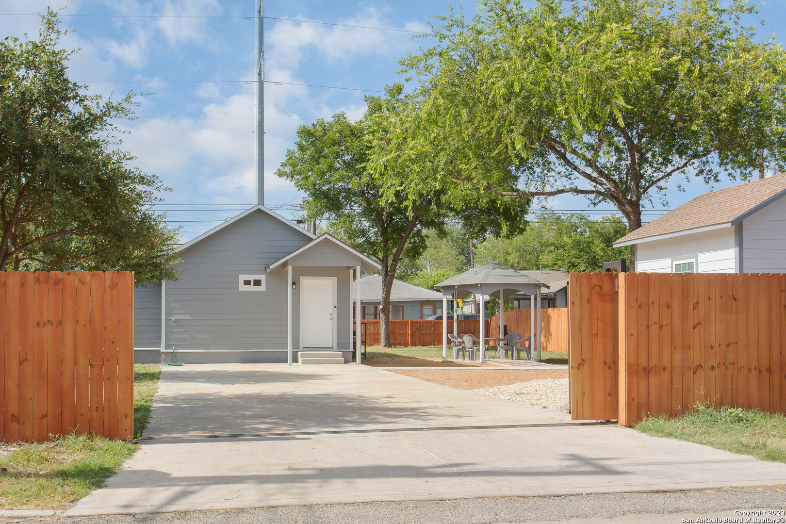 1531 Burnet
