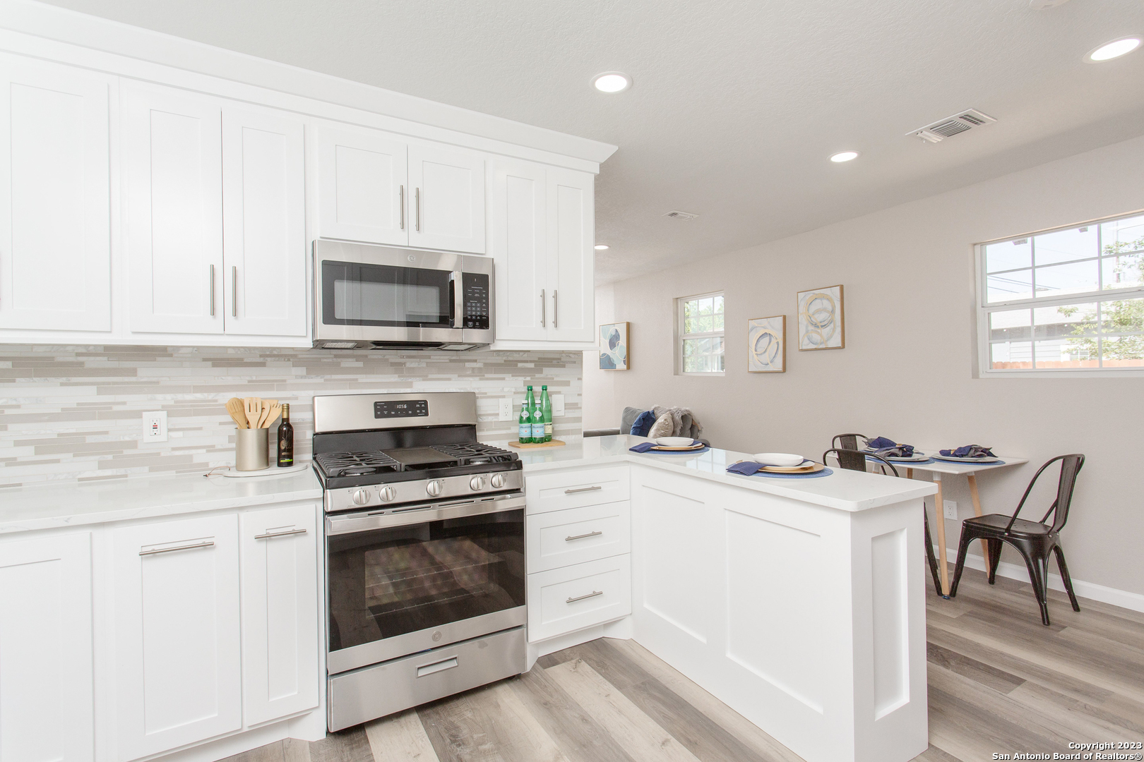 1531 Burnet