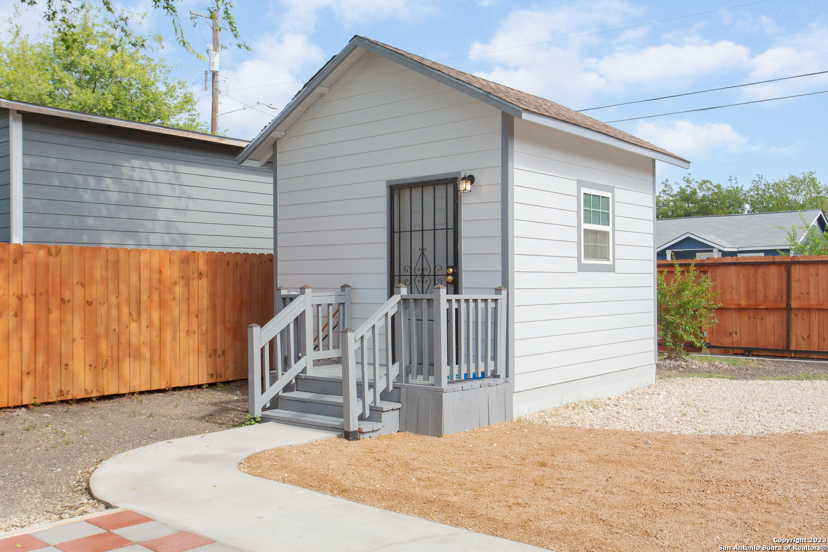 1531 Burnet