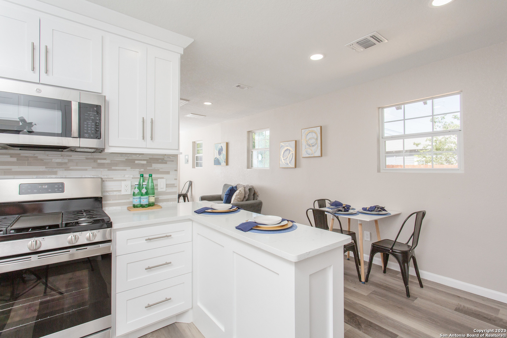 1531 Burnet