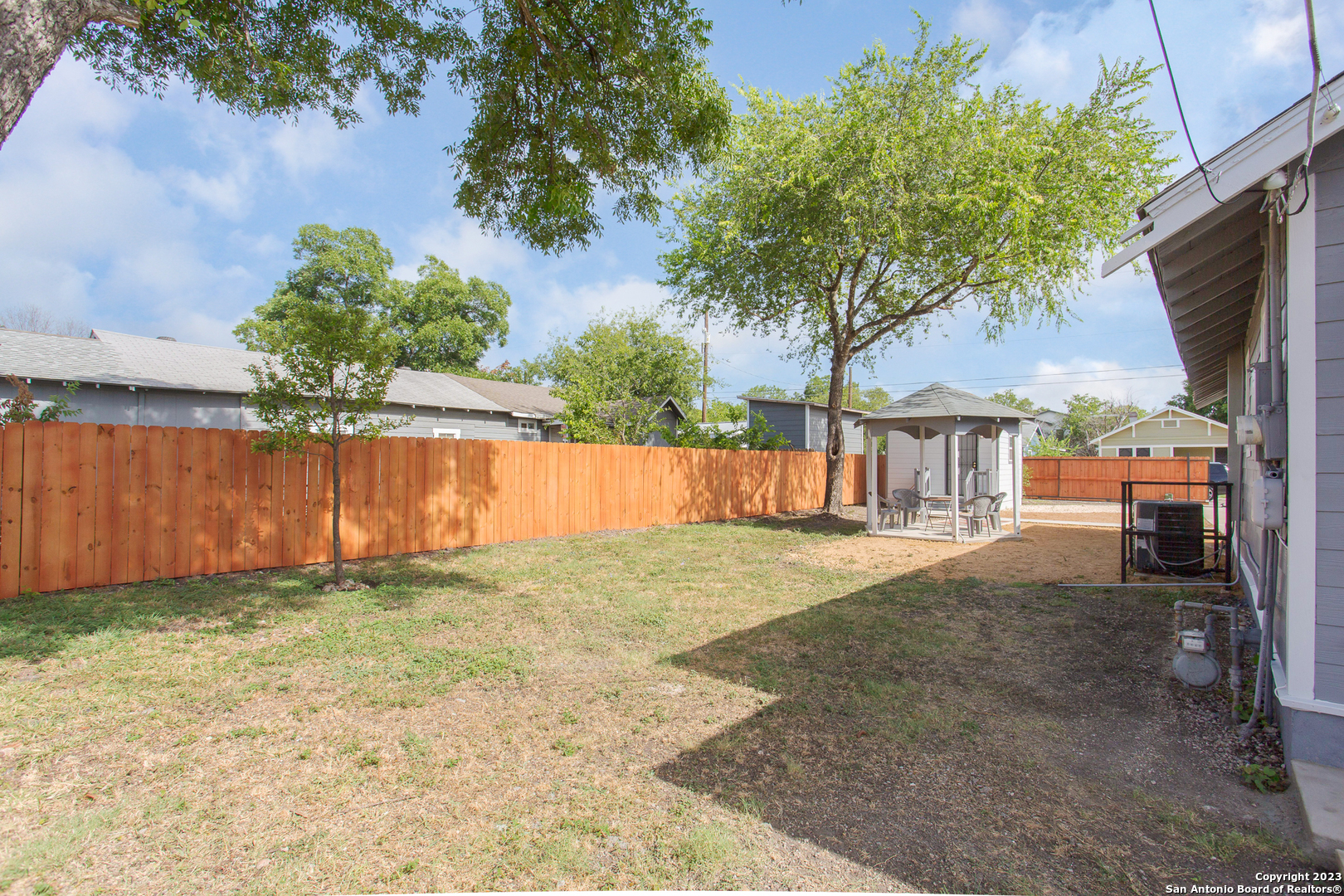 1531 Burnet