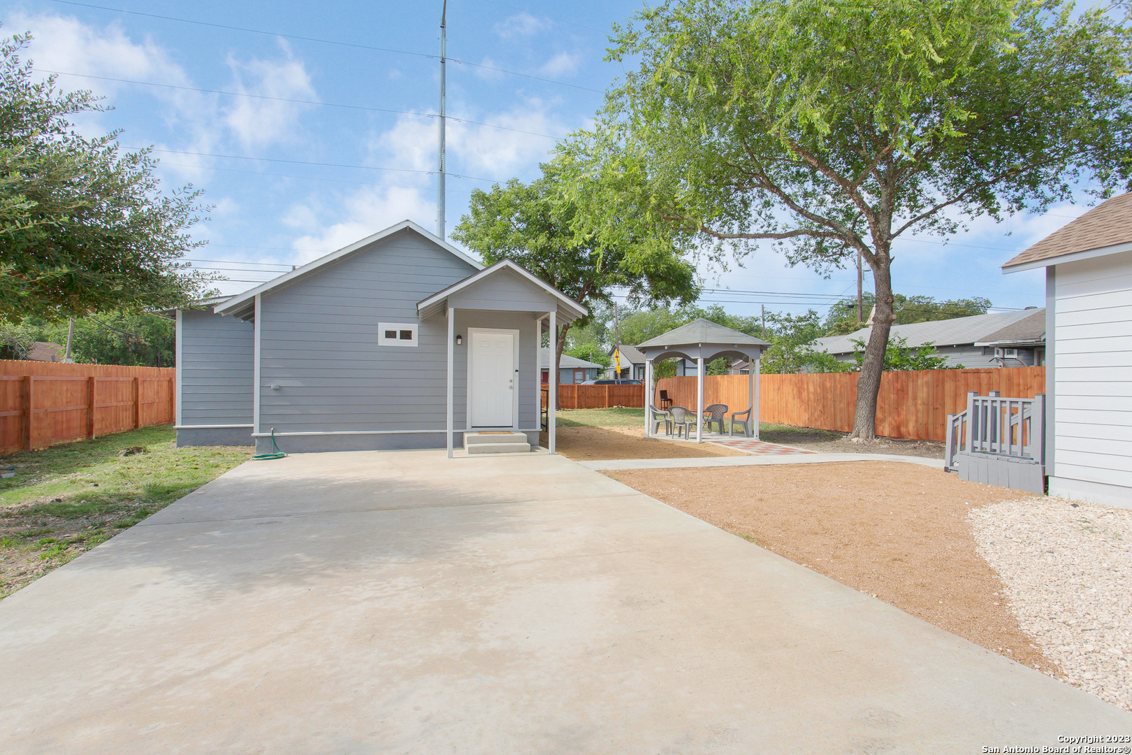 1531 Burnet
