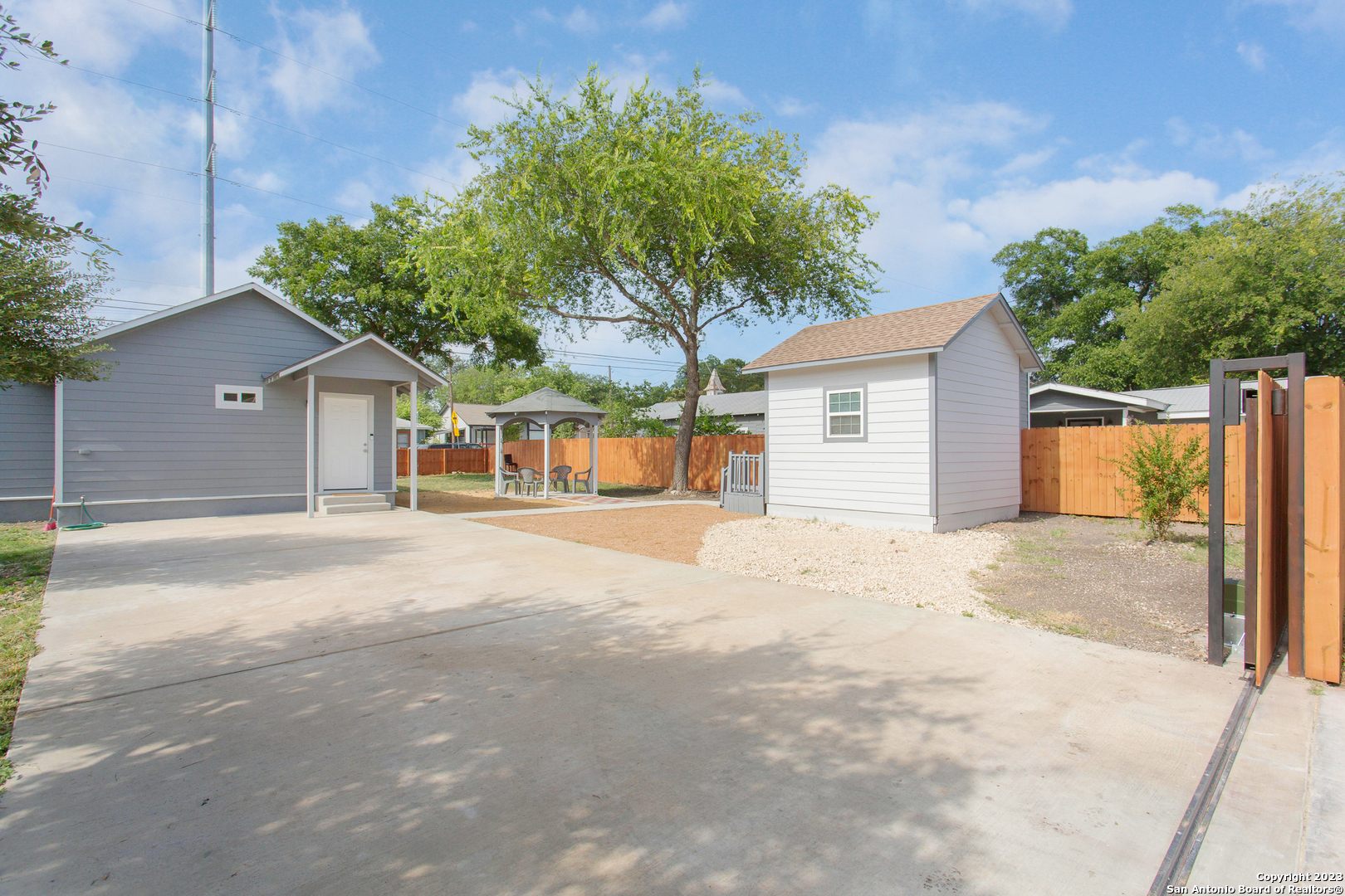 1531 Burnet