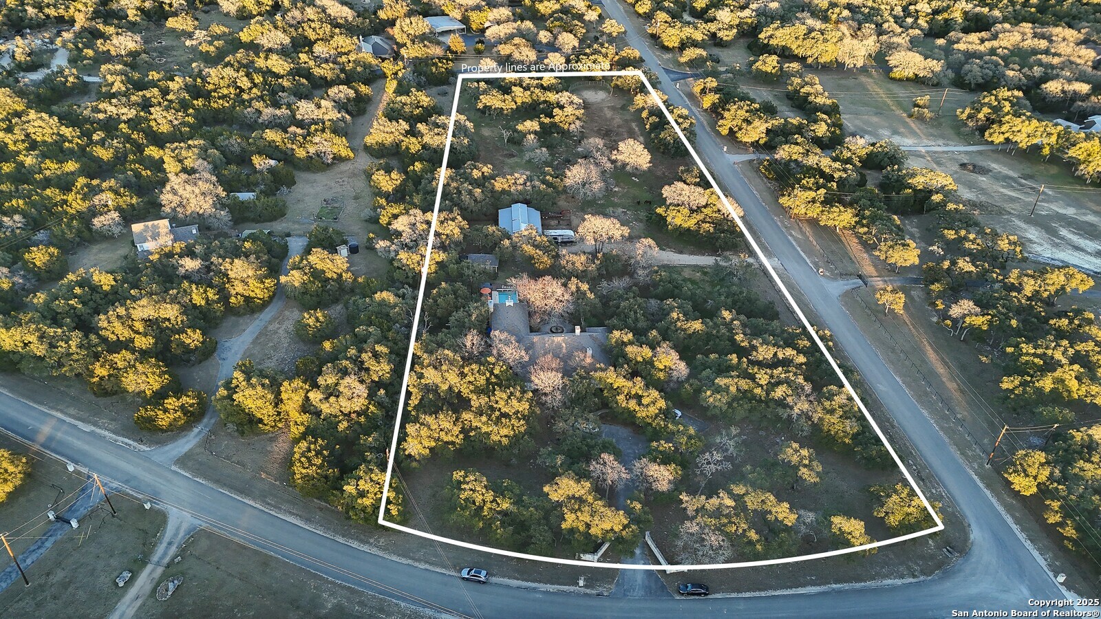 136 FALLING WATER DR