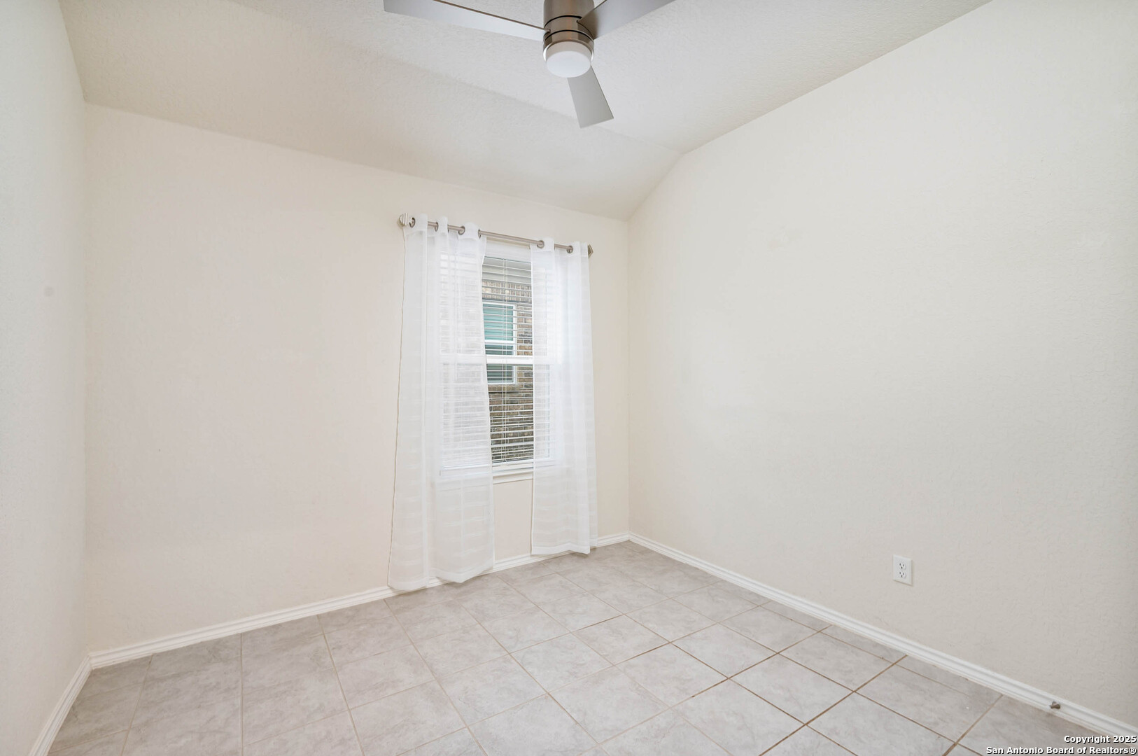 7623 Pecos Ridge