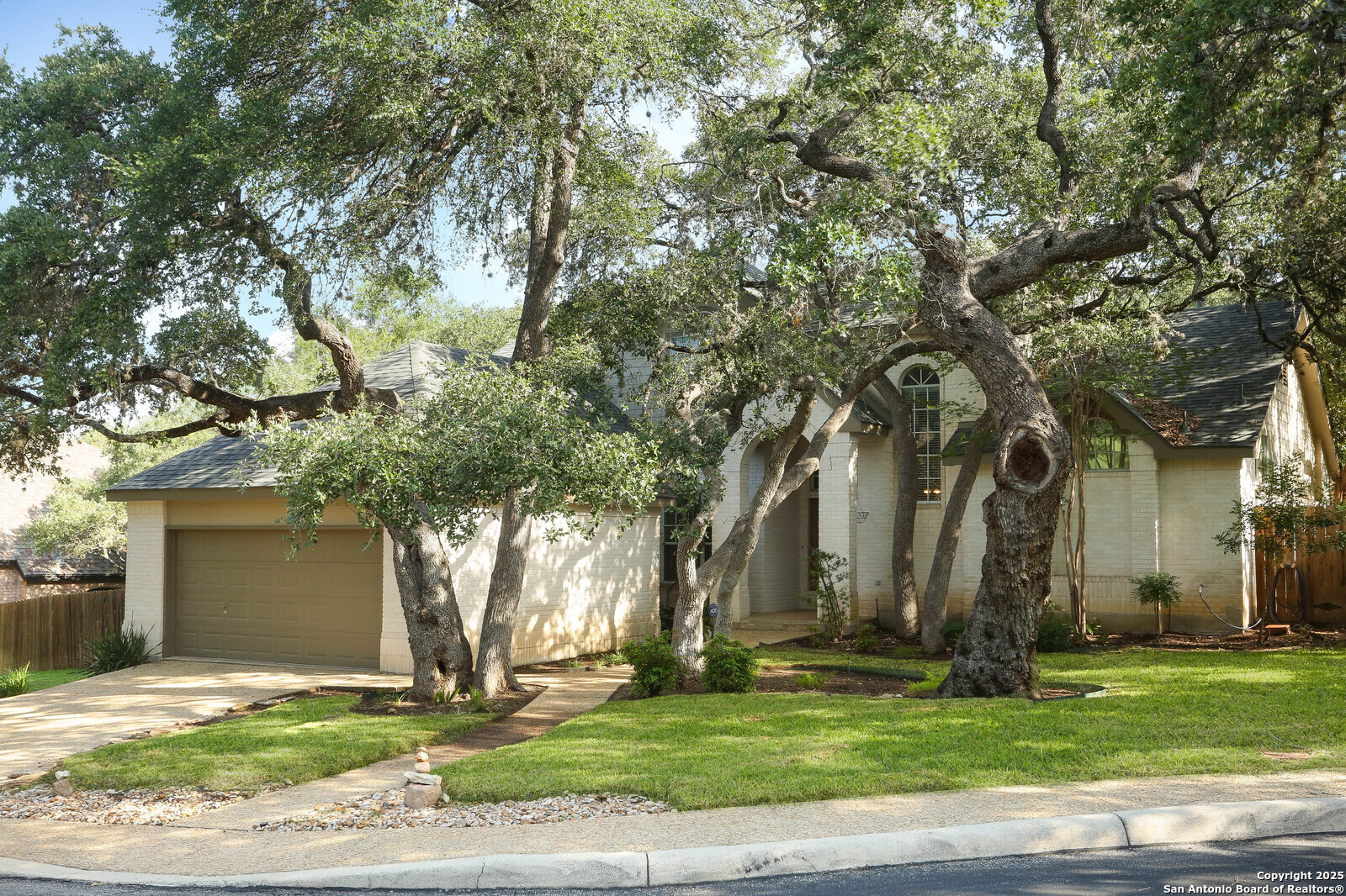 2647 Inwood Briar