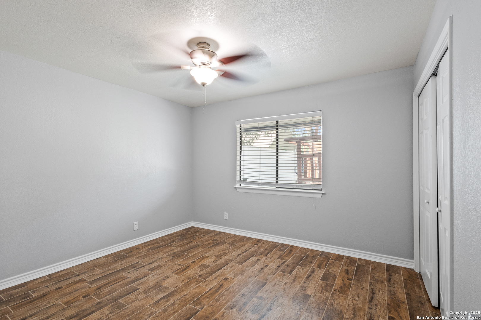 2611 Circle Tree