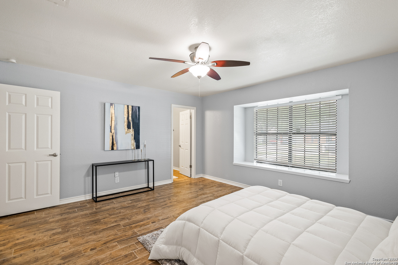 2611 Circle Tree