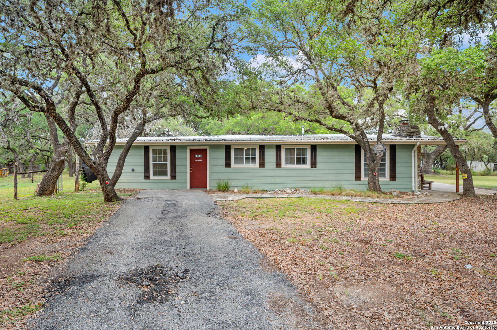 8715 Buckskin Dr.