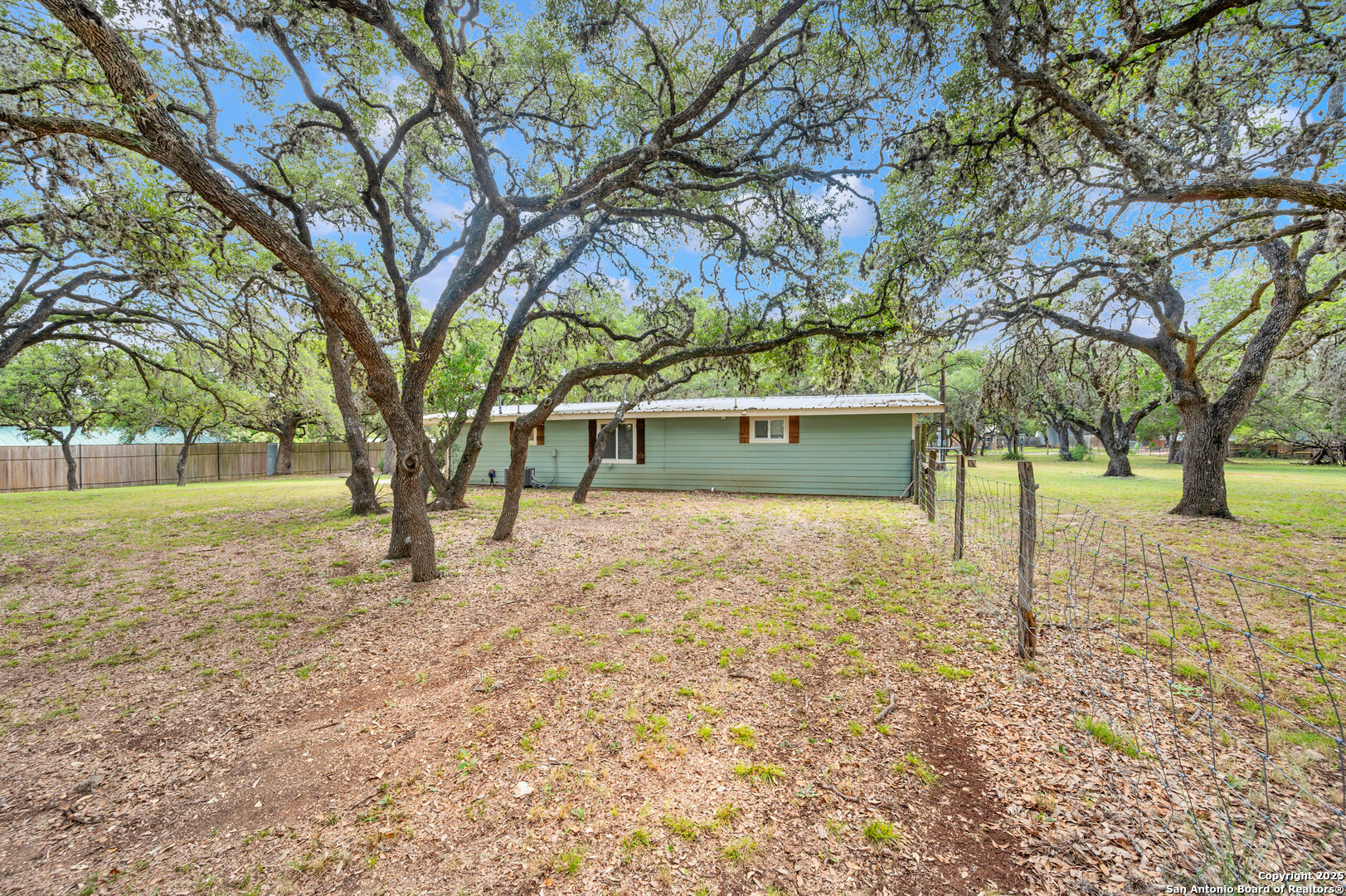 8715 Buckskin Dr.