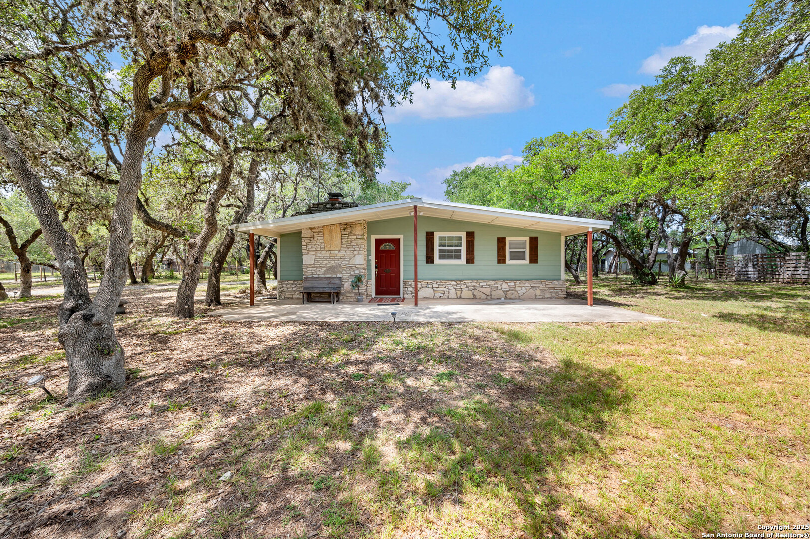 8715 Buckskin Dr.