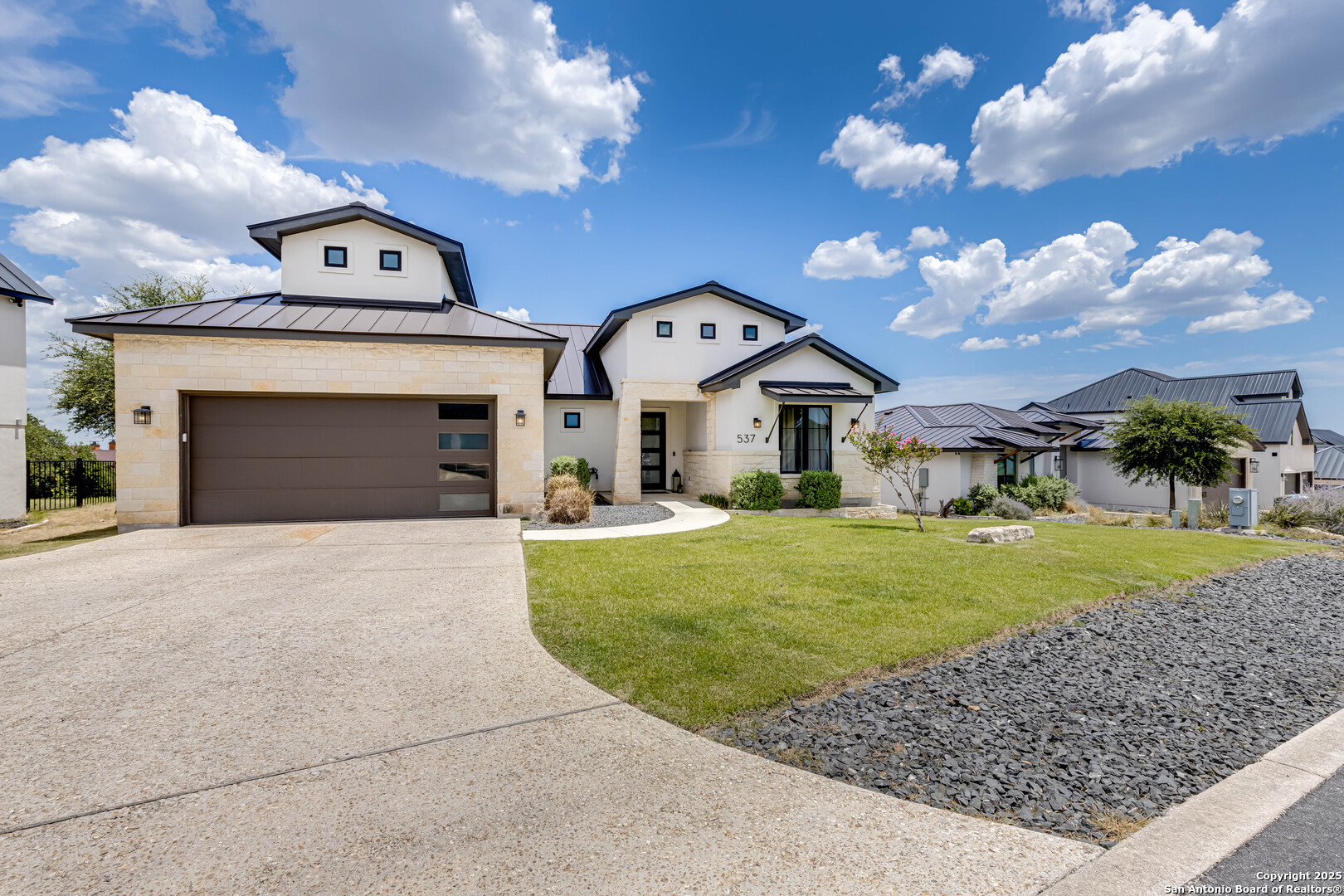 537 Preston Trail