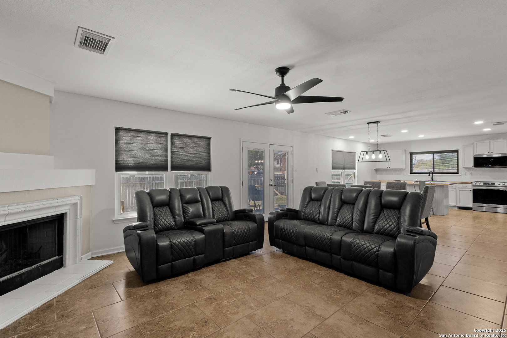 9703 Autumn Hollow