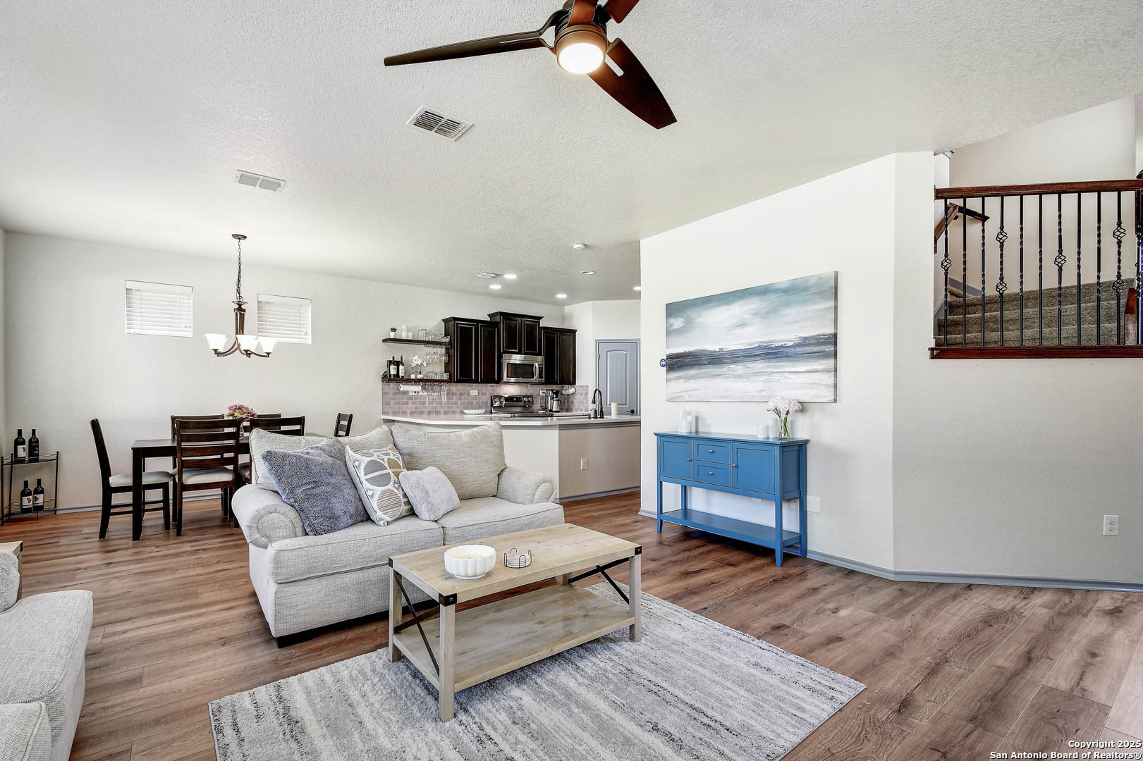1407 Nicholas Manor