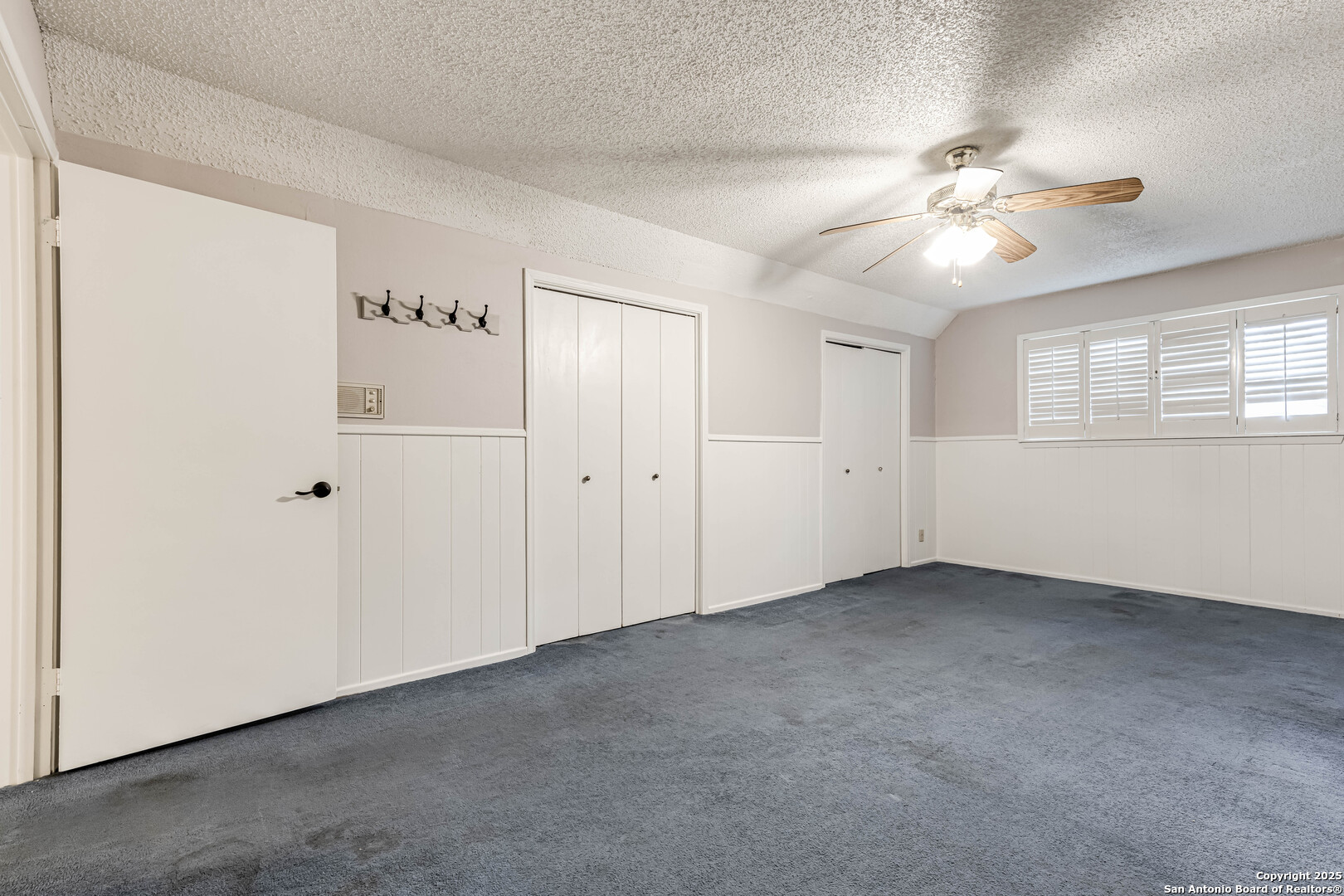 14006 Golden Woods