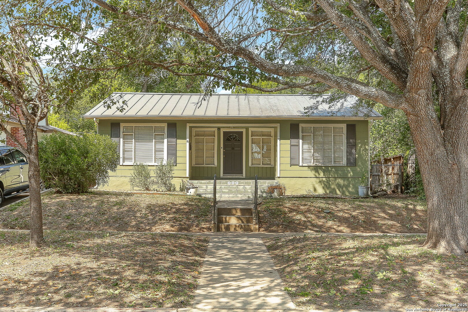 111 Blue Bonnet