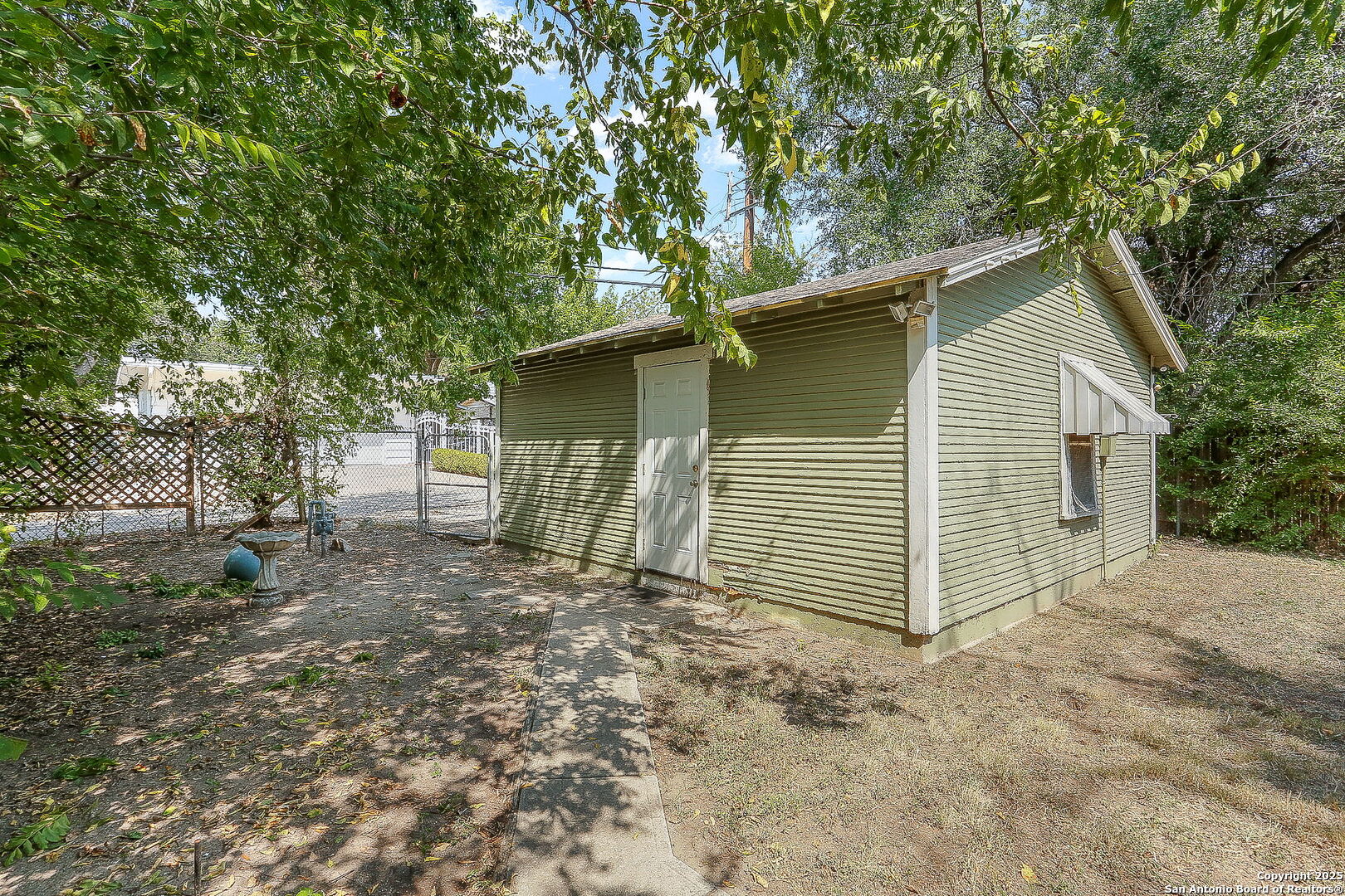 111 Blue Bonnet