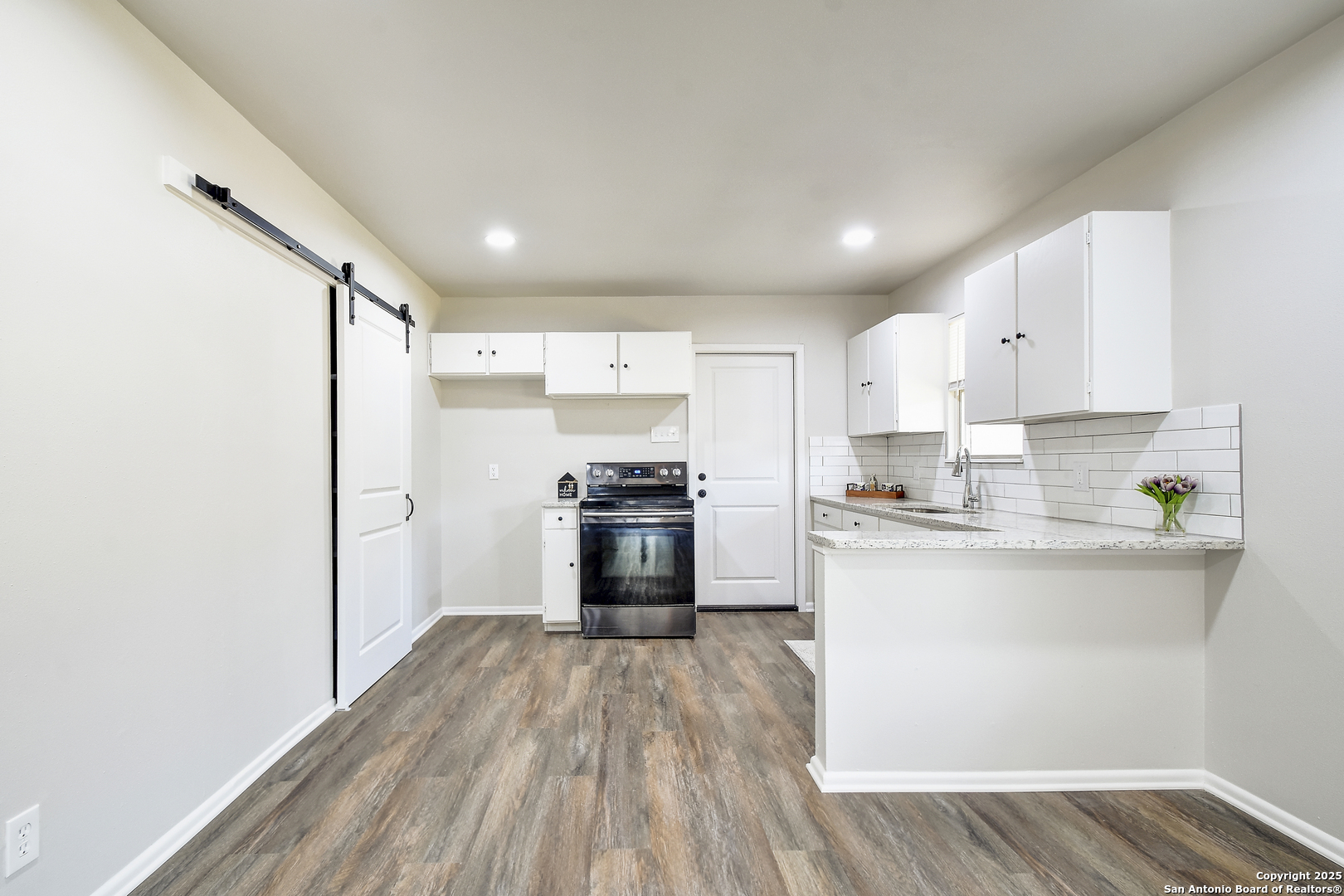 2442 ELAND DR