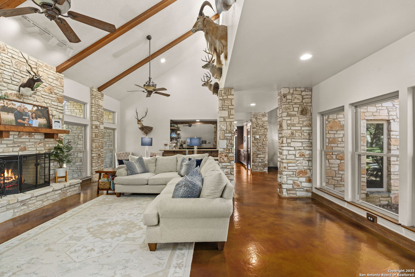 8707 Paisano Pass
