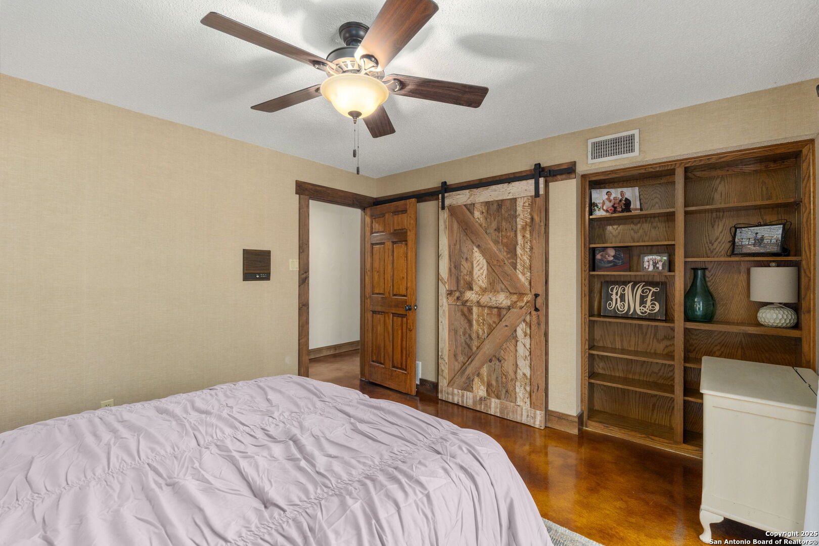8707 Paisano Pass