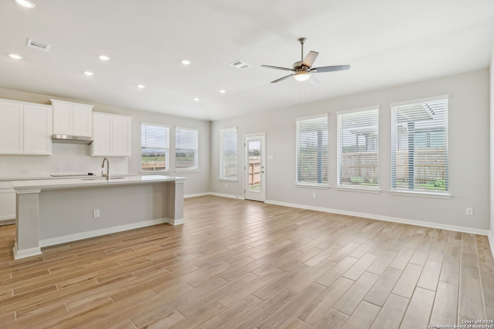 29507 Arrowtooth Blvd