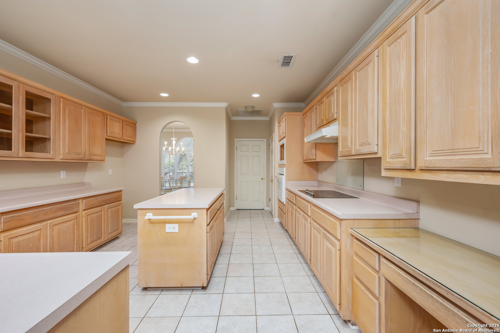 3911 Heights Way