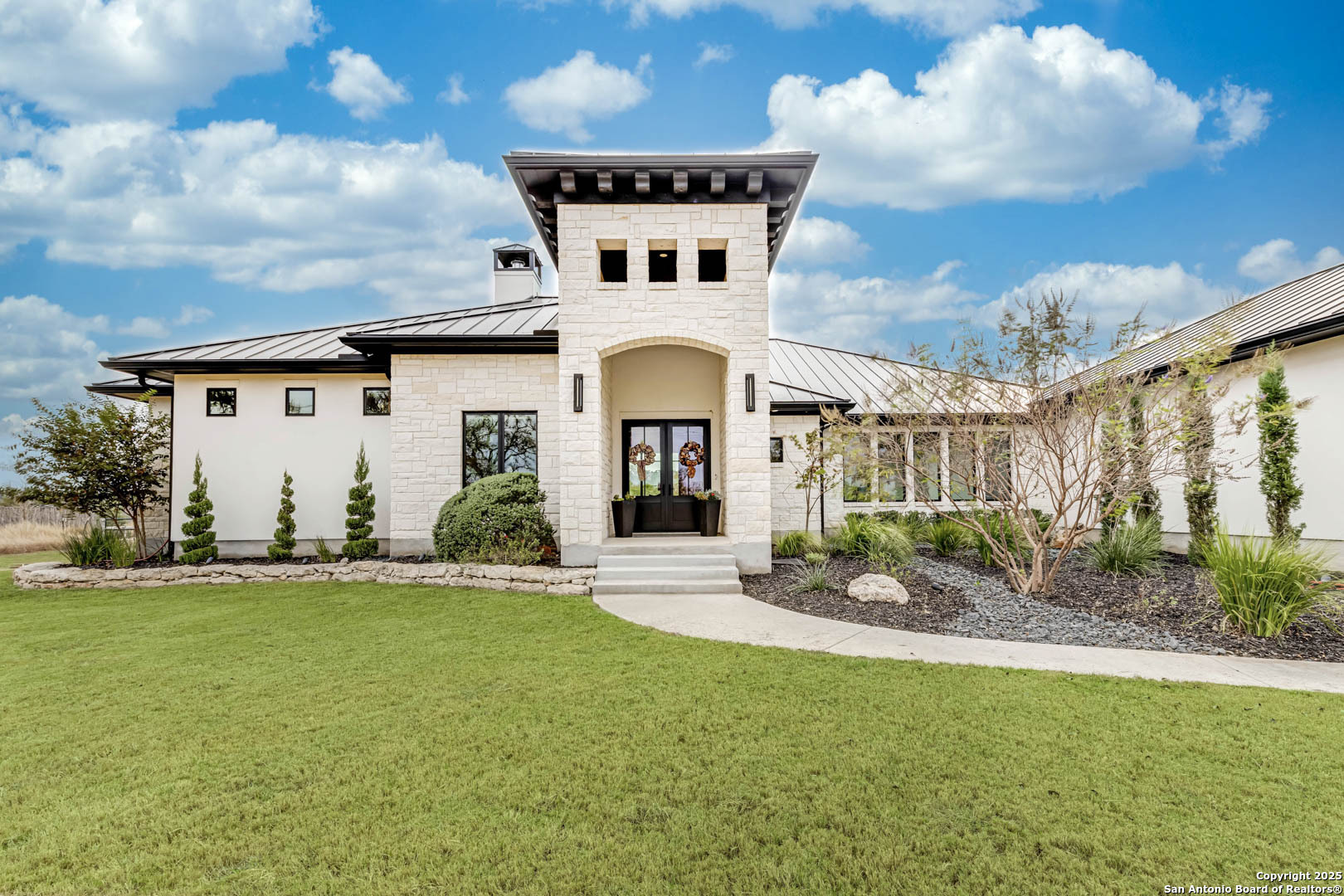 65 Sabinas Ridge Rd